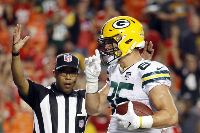 Packers Te Robert Tonyan Sent Prank Text Thought He Was Being Cut From Roster Bleacher Report Latest News Videos And Highlights