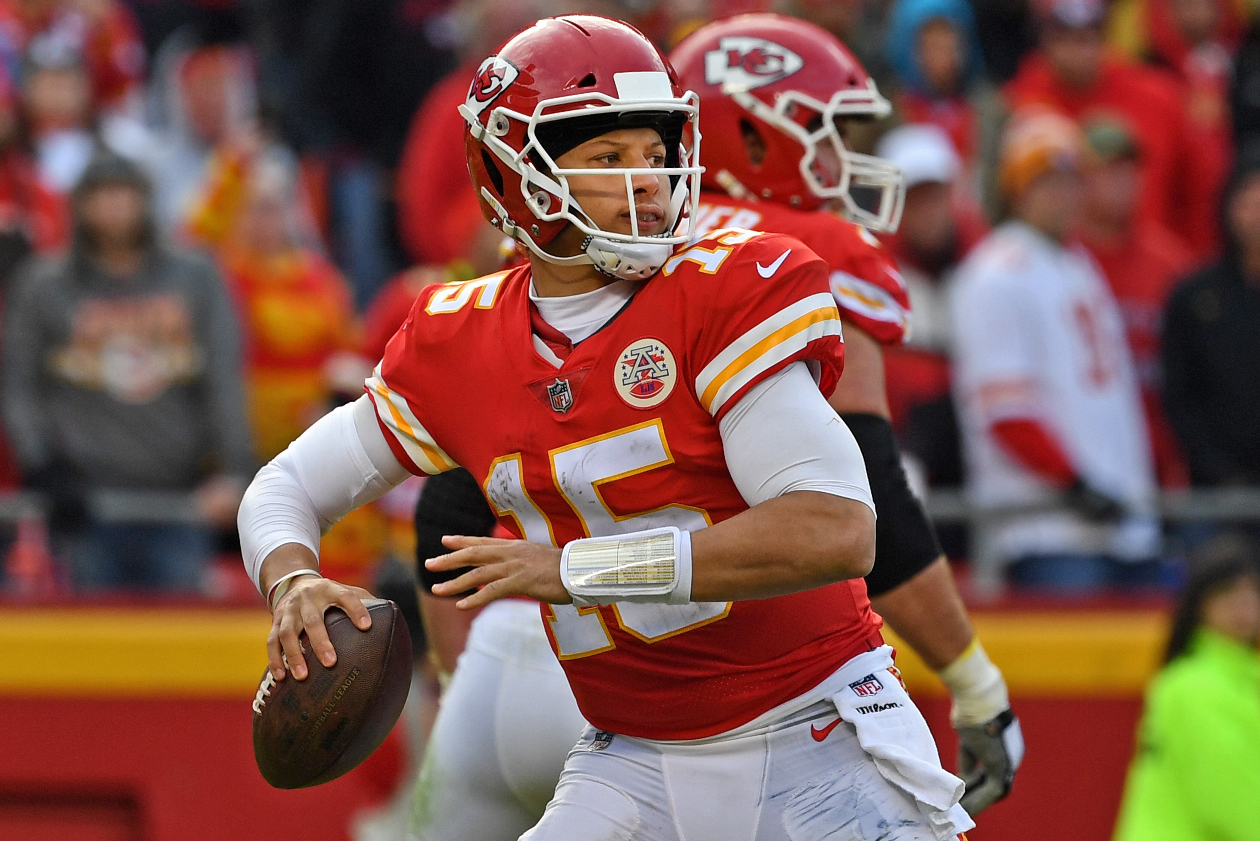 Stepdad Of Patrick Mahomes Girlfriend Dies While Attending Cardinals Vs Chiefs Bleacher Report Latest News Videos And Highlights