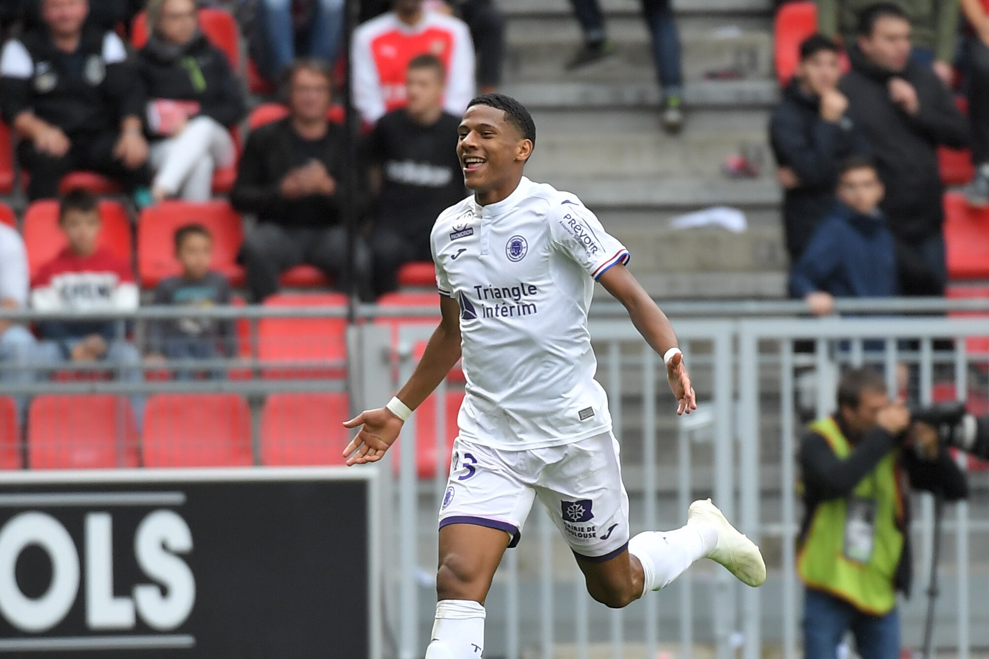 Liverpool Juventus Reportedly Monitoring Toulouse Youngster Jean Clair Todibo Bleacher Report Latest News Videos And Highlights