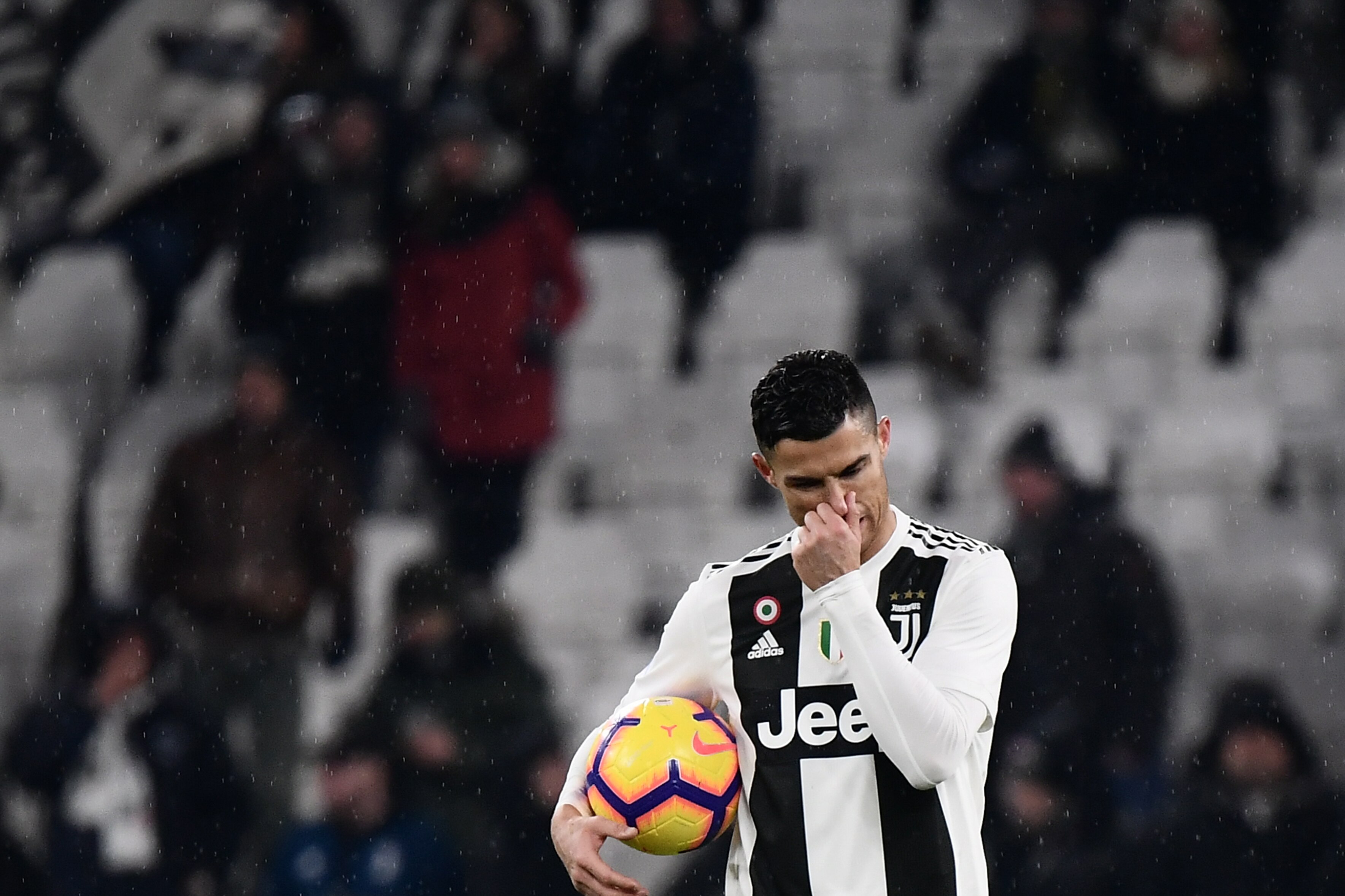 Why Are There So Many Empty Seats At Juventus Home Games Bleacher Report Latest News Videos And Highlights Sezon 2020/21 sezon 2019/20 sezon 2018/19 sezon 2017/18 sezon 2016/17 sezon 2015/16 sezon 2014/15 sezon 2013/14 sezon 2012/13 sezon 2011/12 sezon 2010/11 sezon 2009/10 sezon. many empty seats at juventus home games