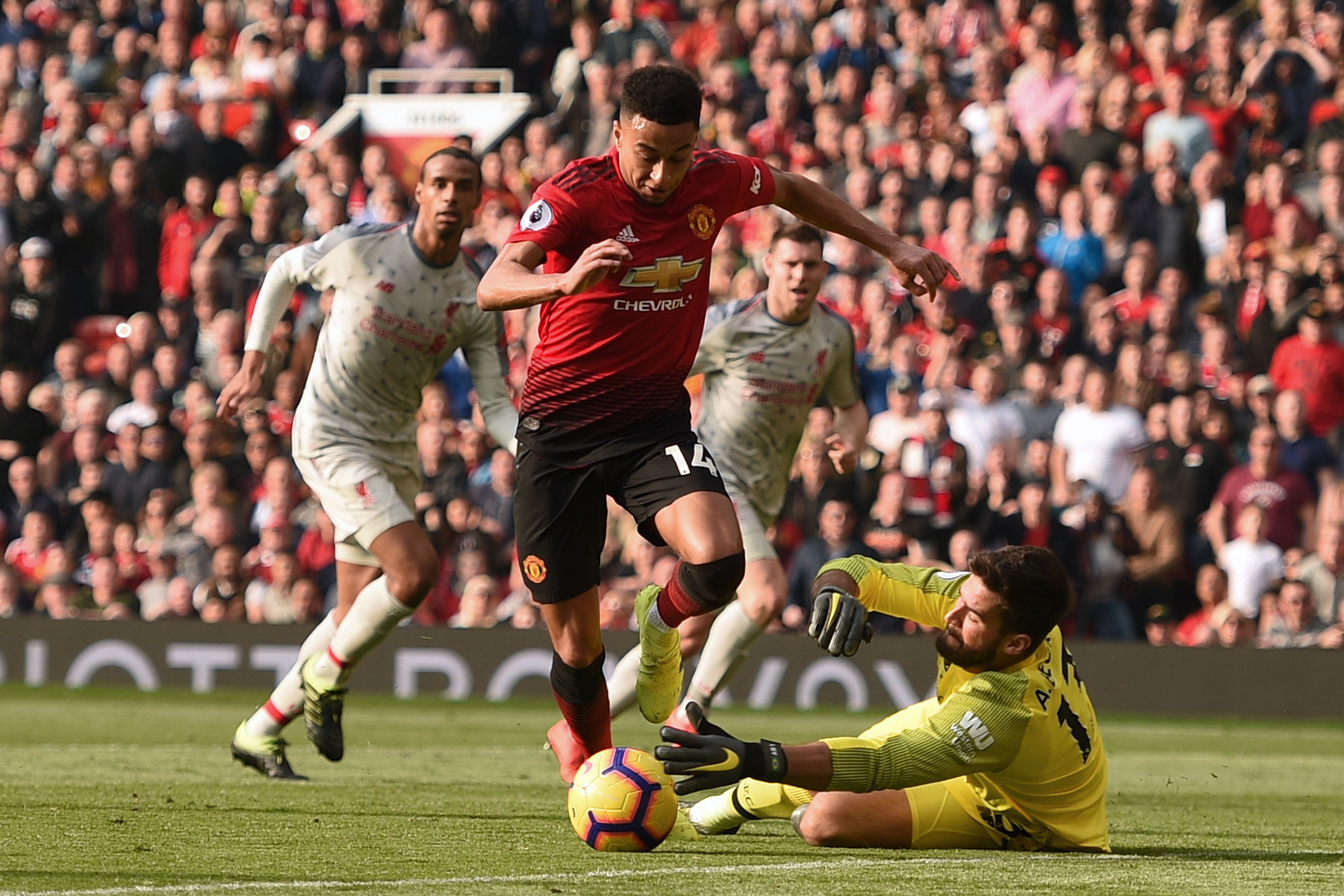Jesse Lingard Posts He Will Be Back Soon From Latest Manchester United Injury Bleacher Report Latest News Videos And Highlights