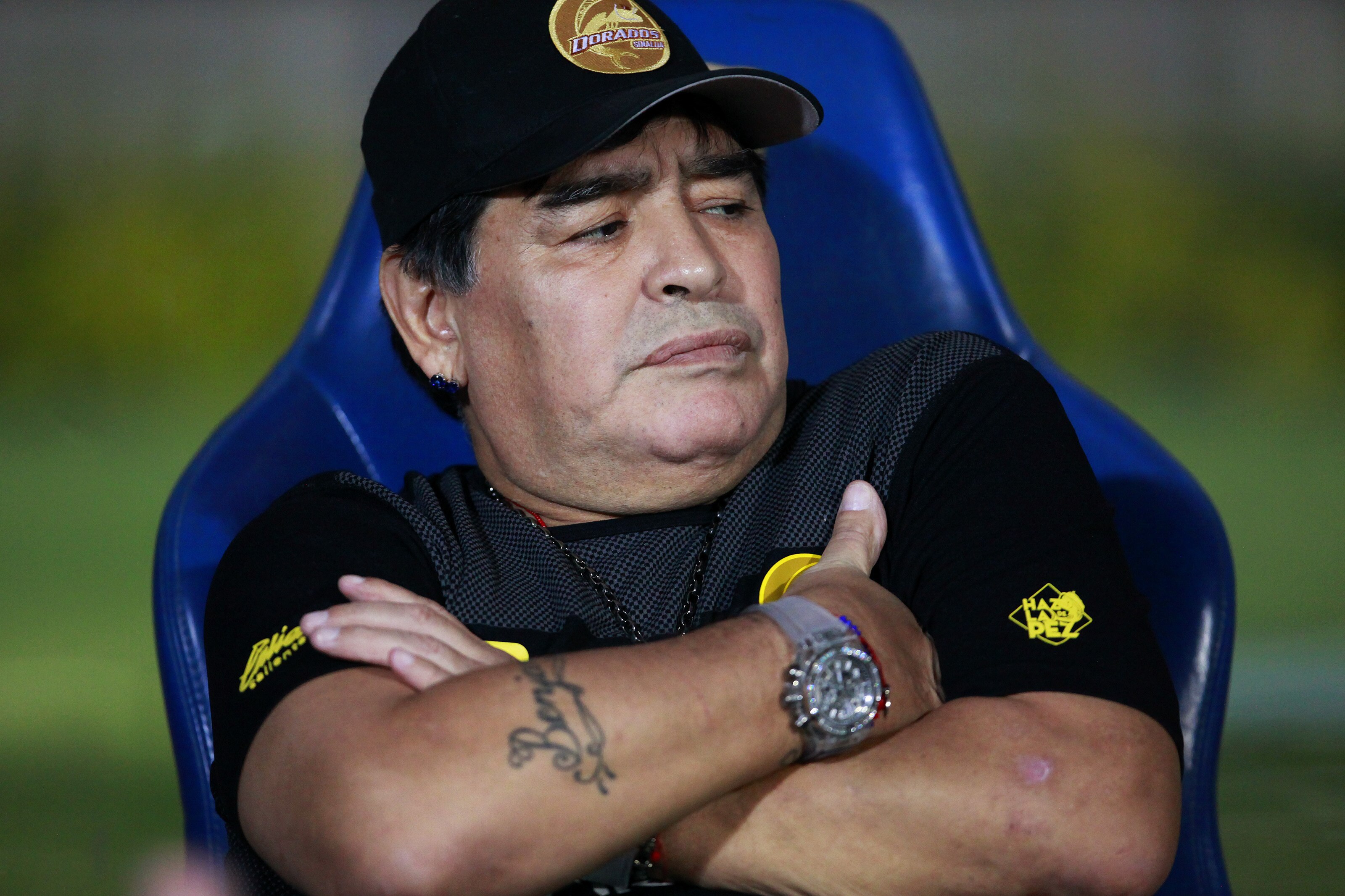 Diego Maradona Praises Lionel Messi Calls Cristiano Ronaldo A Sorcerer Bleacher Report Latest News Videos And Highlights