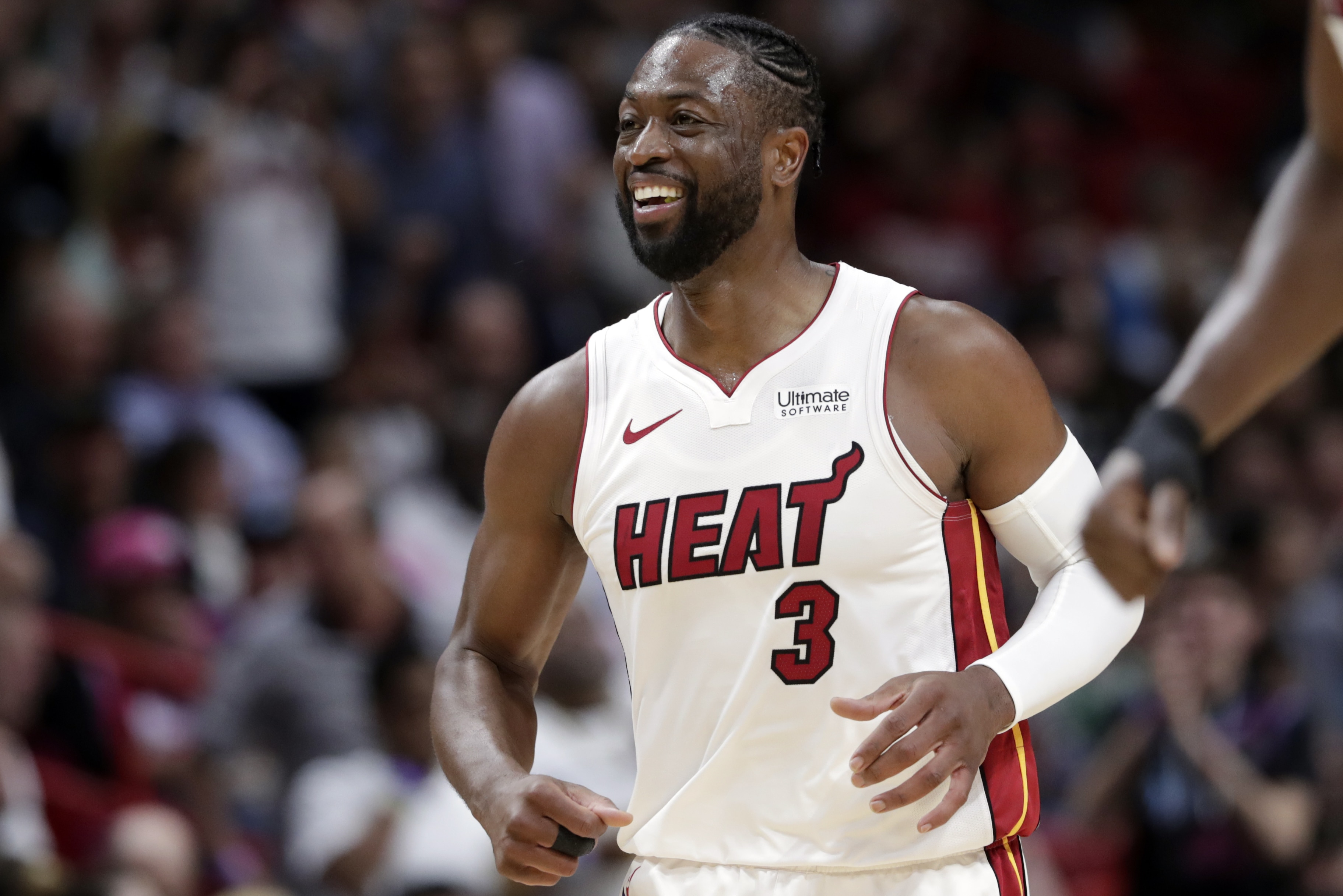 Dwyane Wade S Most Iconic Nba Moments From Hall Of Fame Career Bleacher Report Latest News Videos And Highlights