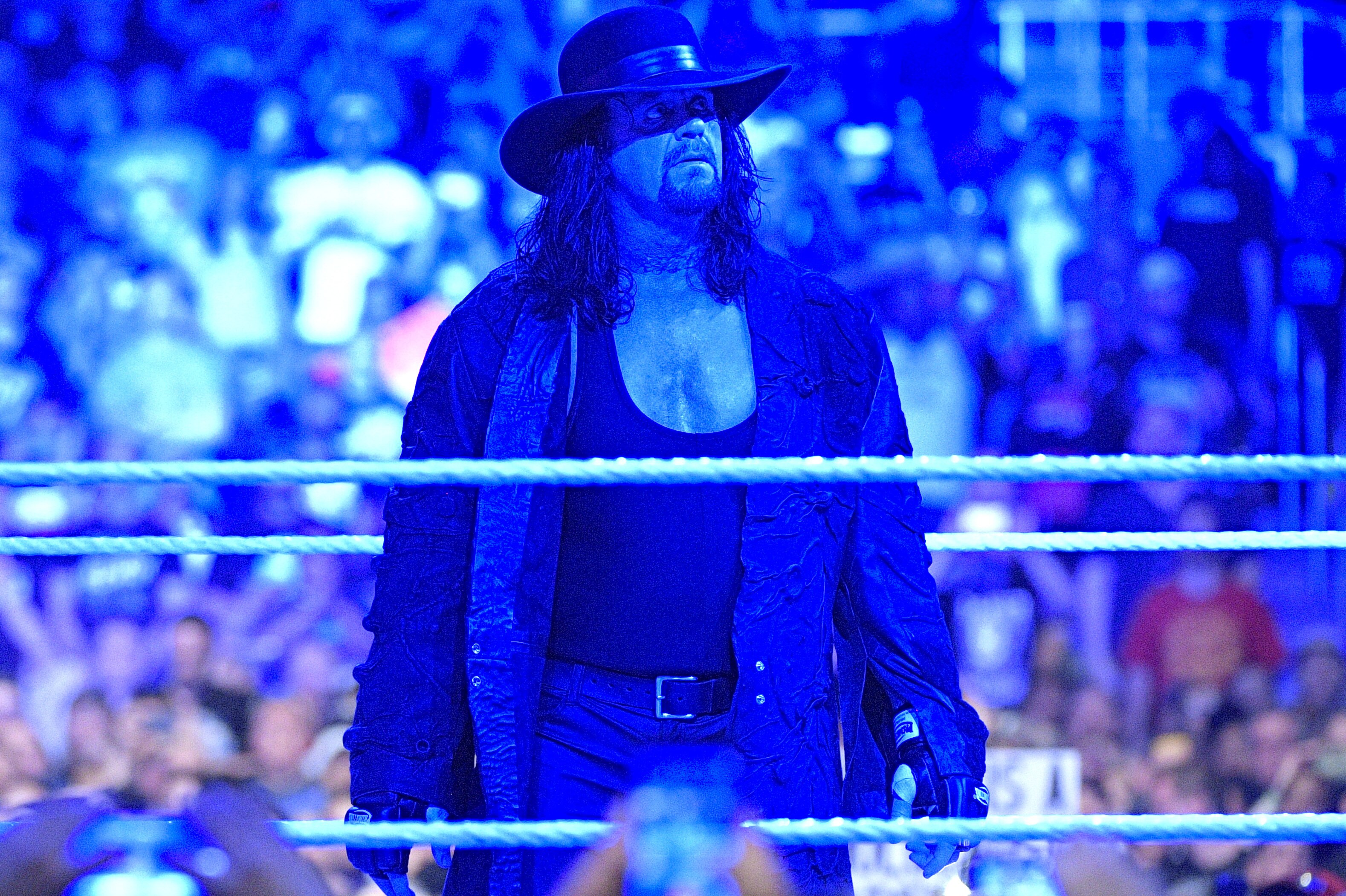 Wwe Smart To Book The Undertaker Vs Goldberg To Avoid Burying Younger Talent Bleacher Report Latest News Videos And Highlights But, can the undertaker and goldberg put up a performance that can be worthy of the billing? wwe smart to book the undertaker vs
