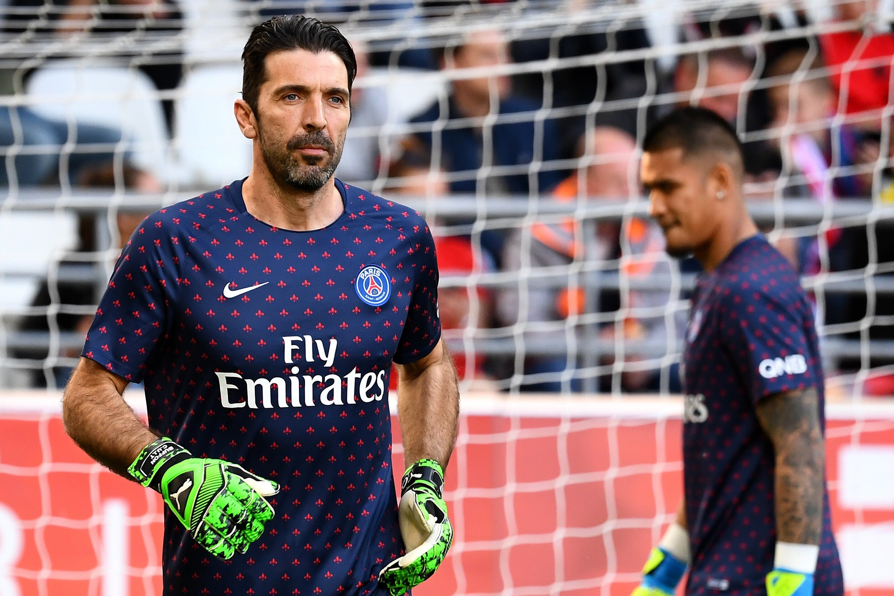 gianluigi buffon psg jersey