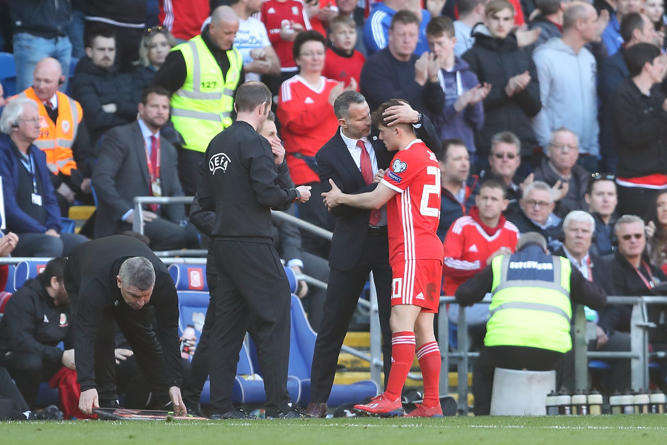Ryan Giggs Daniel James Transfer Approval To Manchester United A No Brainer Bleacher Report Latest News Videos And Highlights