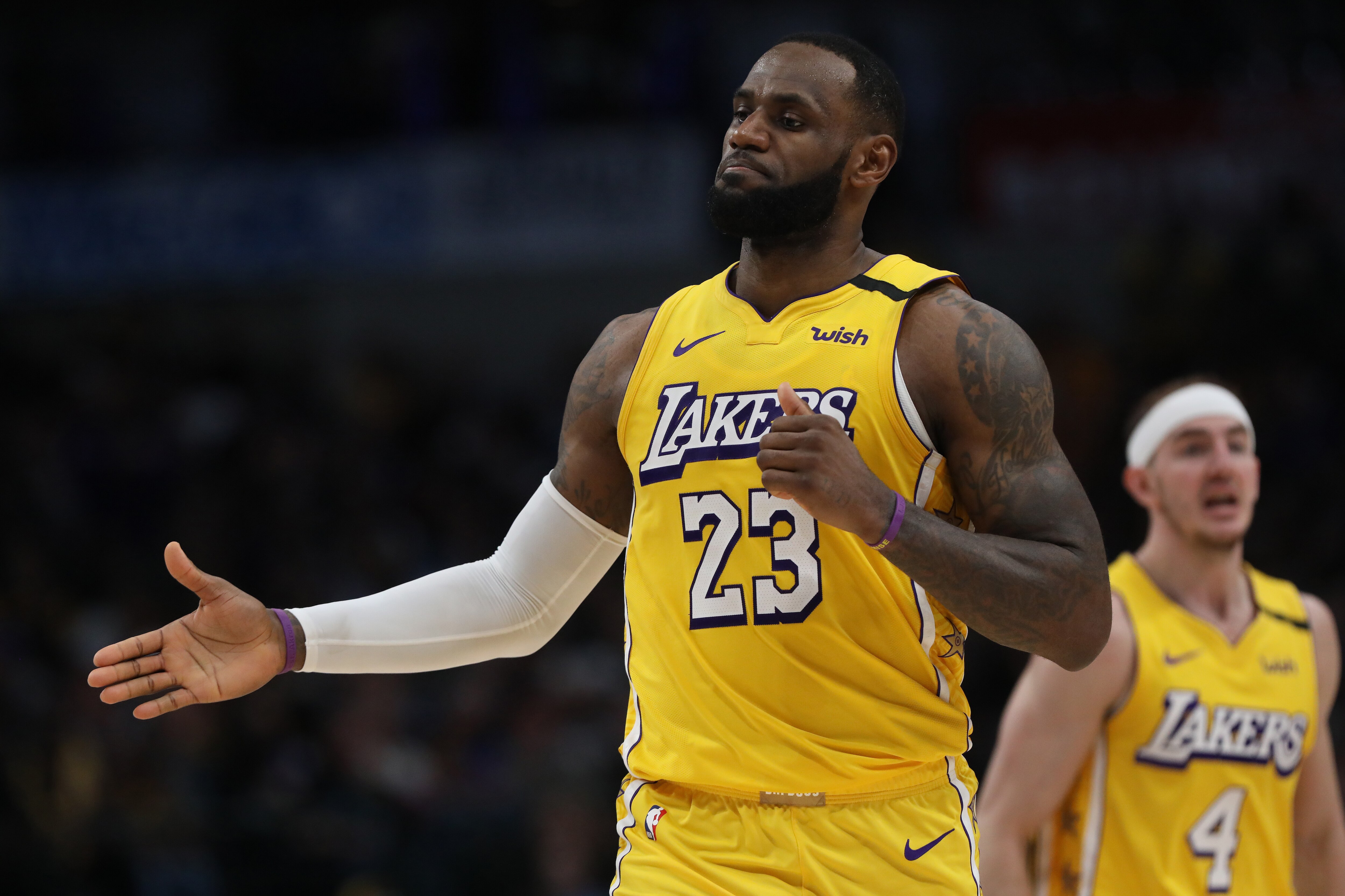 lebron james lakers injury