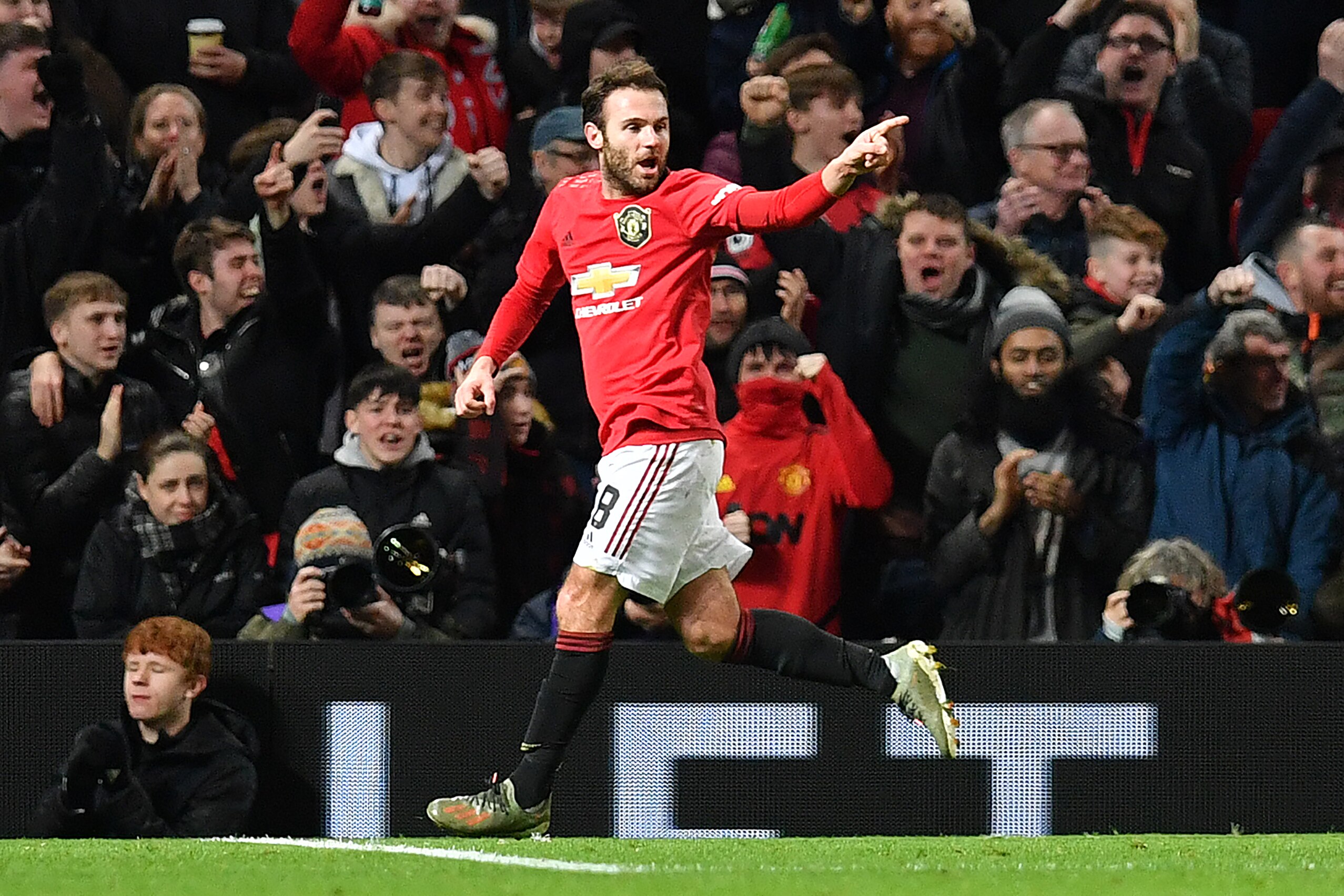 Juan Mata Leads Manchester United To Win Over Wolves In Fa Cup 3rd Round Replay Bleacher Report Latest News Videos And Highlights