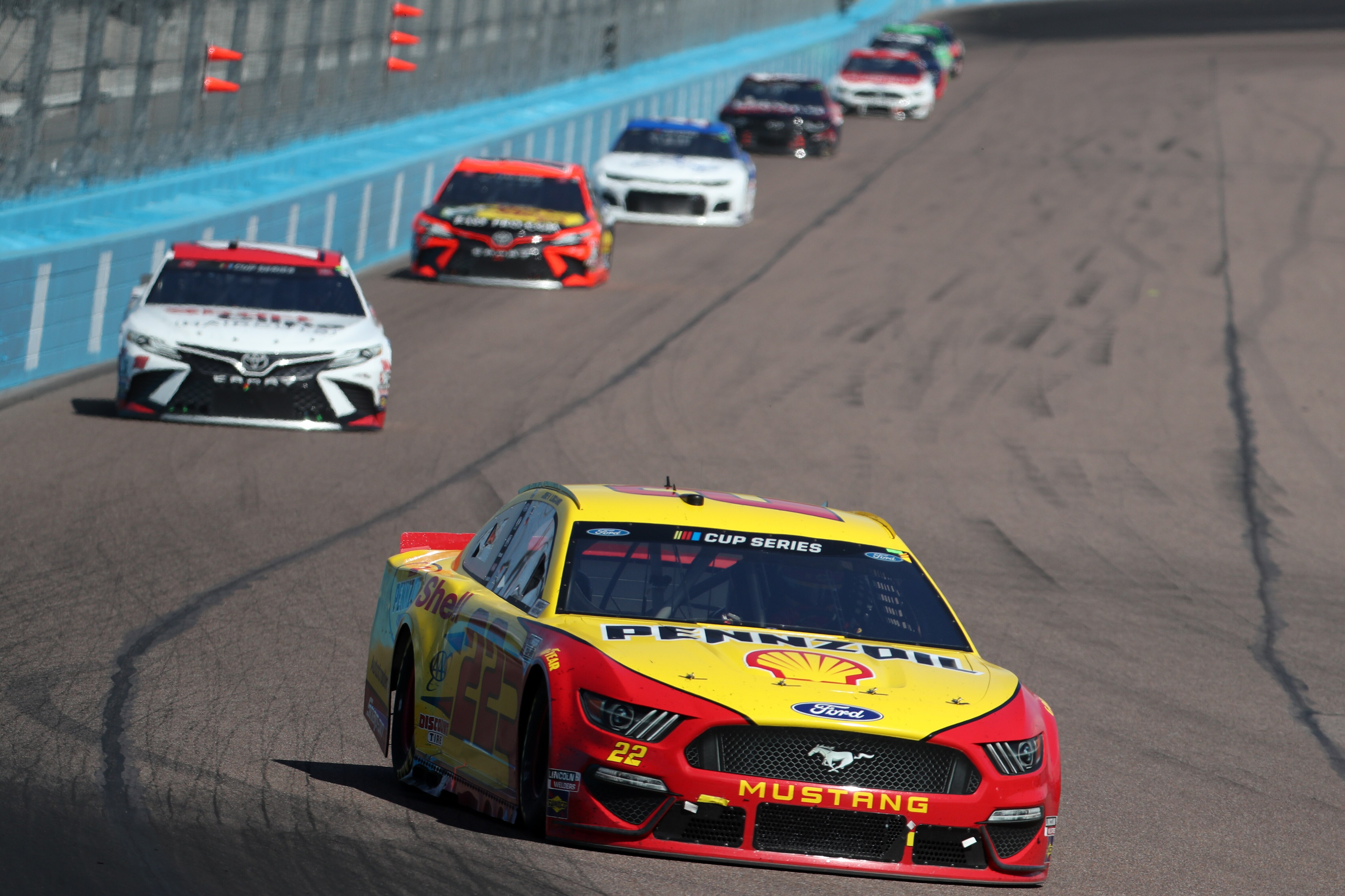 Nascar At Phoenix 2020 Results Joey Logano Holds Off Kevin Harvick For Ot Win Bleacher Report Latest News Videos And Highlights