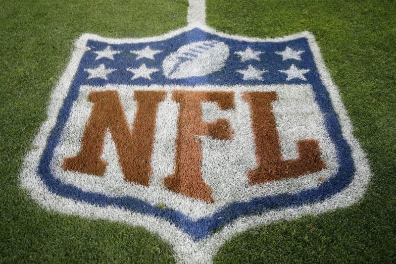 Report Charles Davis To Replace Dan Fouts As Cbs No 2 Nfl Analyst Bleacher Report Latest News Videos And Highlights