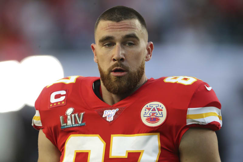 travis kelce super bowl jersey