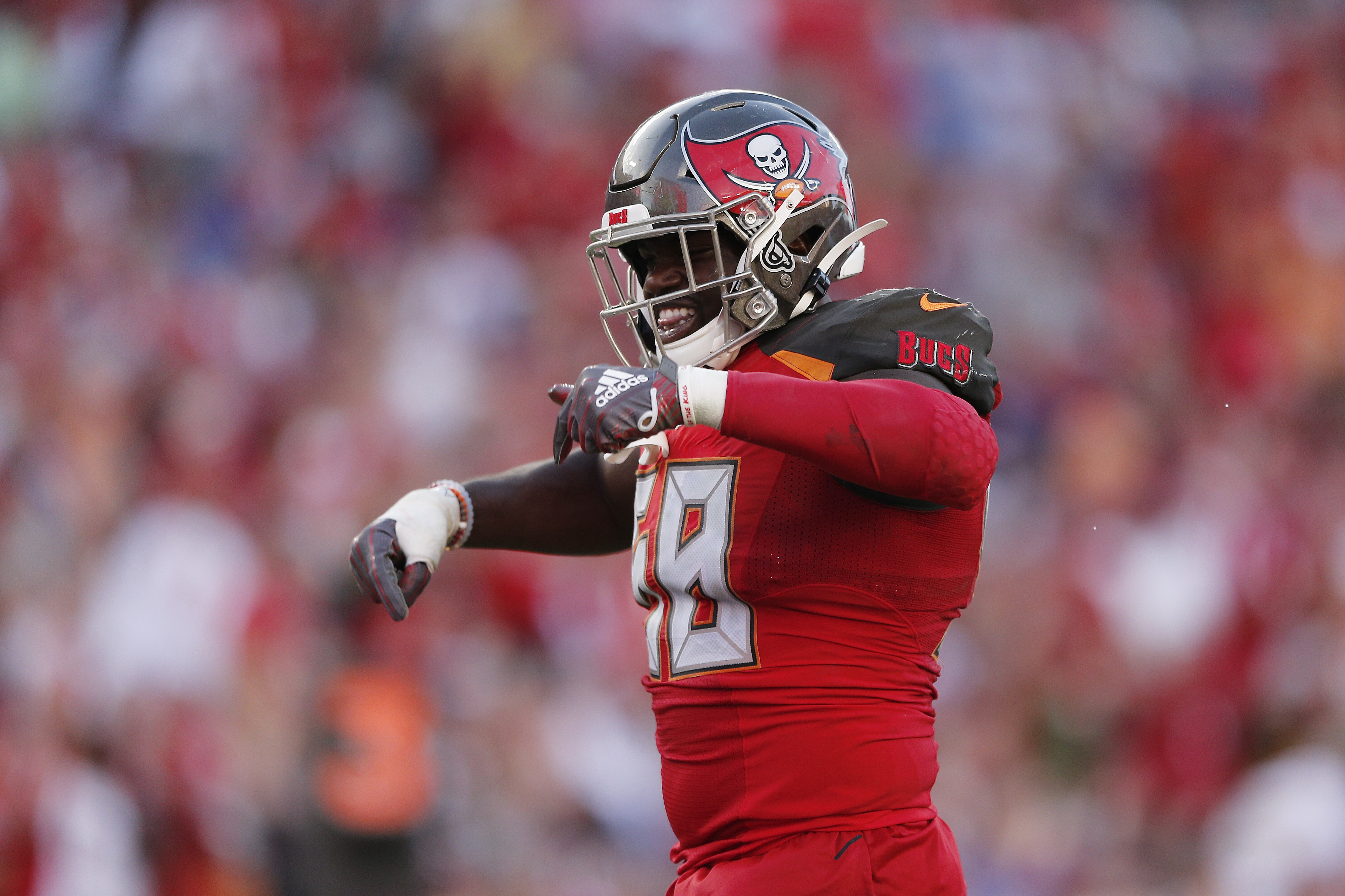 Shaq Barrett Will For Sure Sign Bucs Franchise Tag If No New Contract Reached Bleacher Report Latest News Videos And Highlights