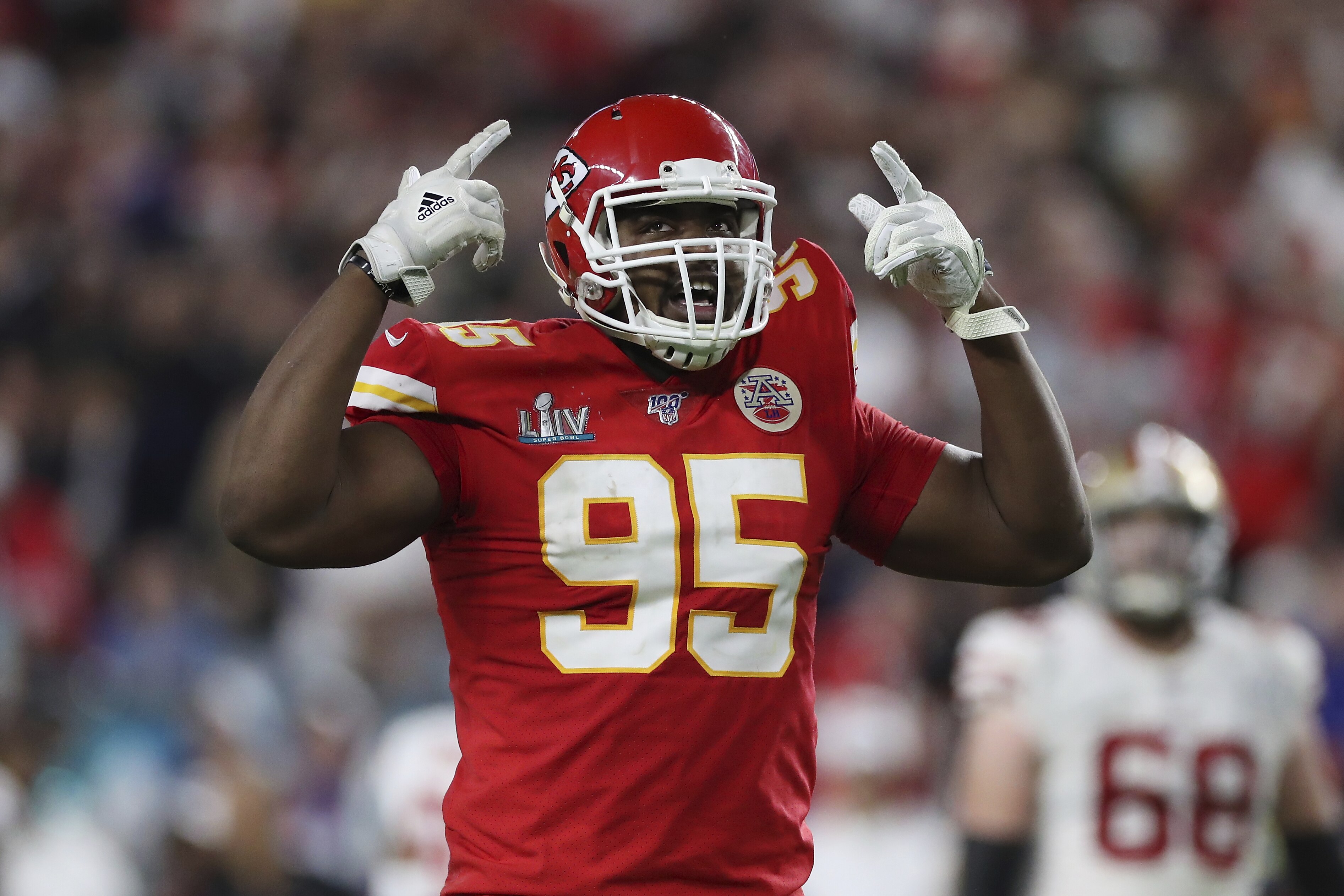 Chiefs Rumors Chris Jones Negotiating Contract After Patrick Mahomes Deal Bleacher Report Latest News Videos And Highlights