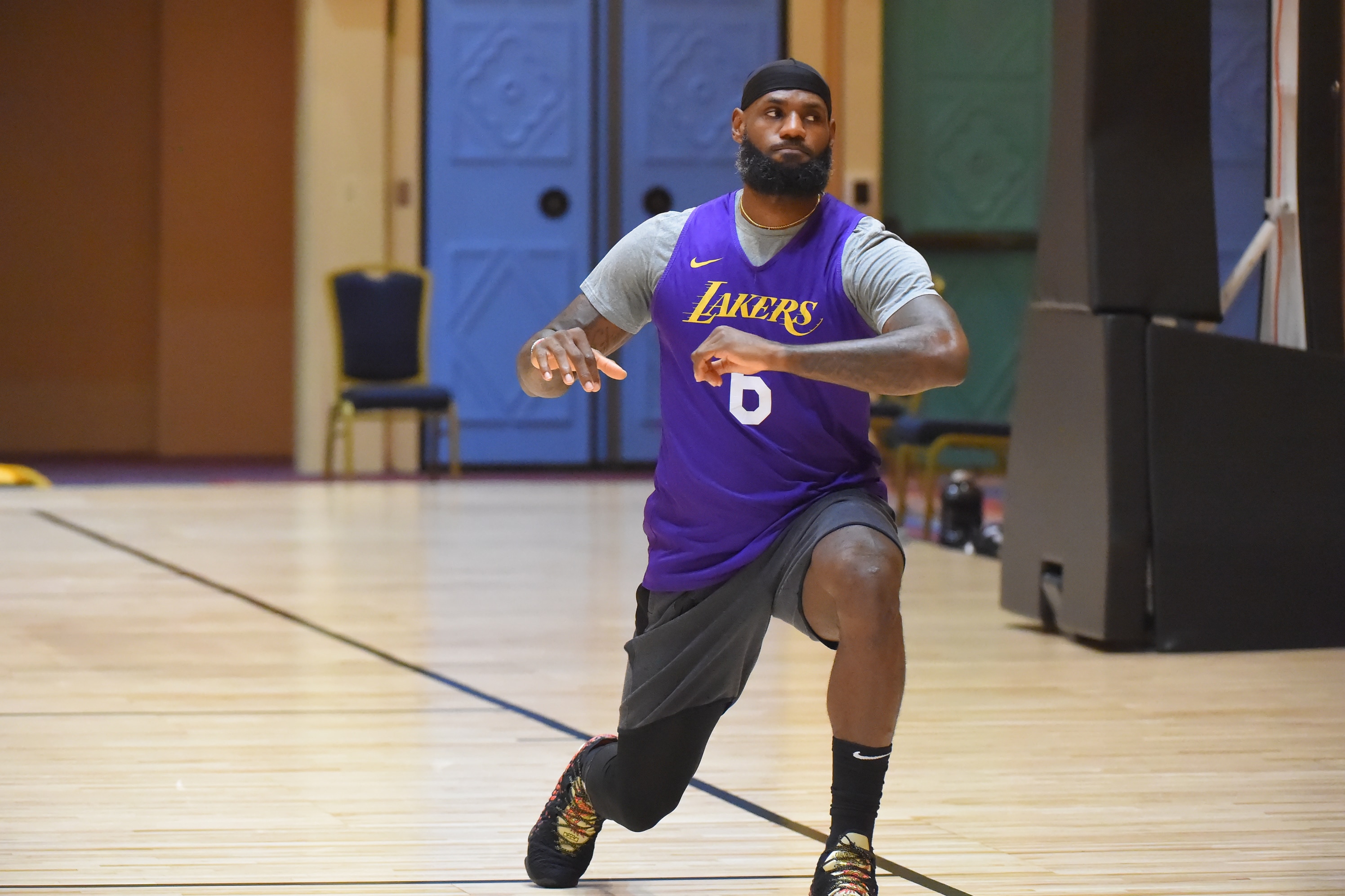 lebron james practice lakers
