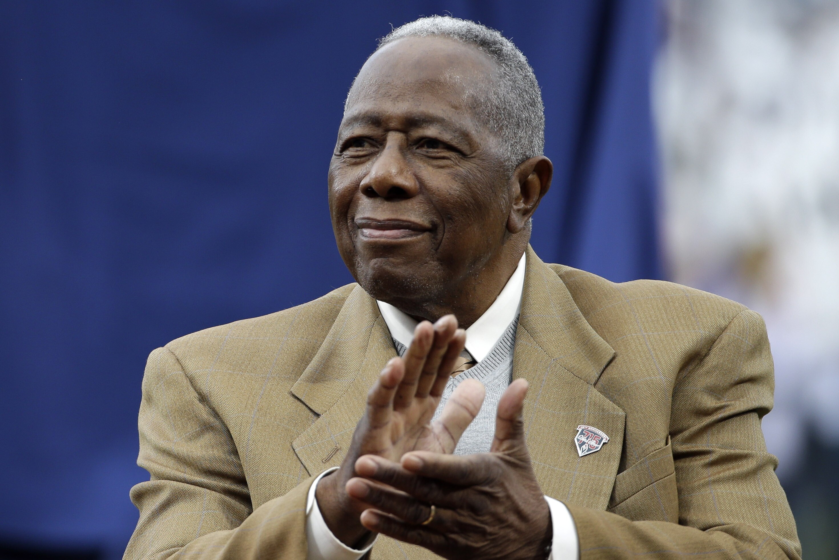 Hank Aaron 1954 Rookie Card Sells For 170 000 At Auction Bleacher Report Latest News Videos And Highlights