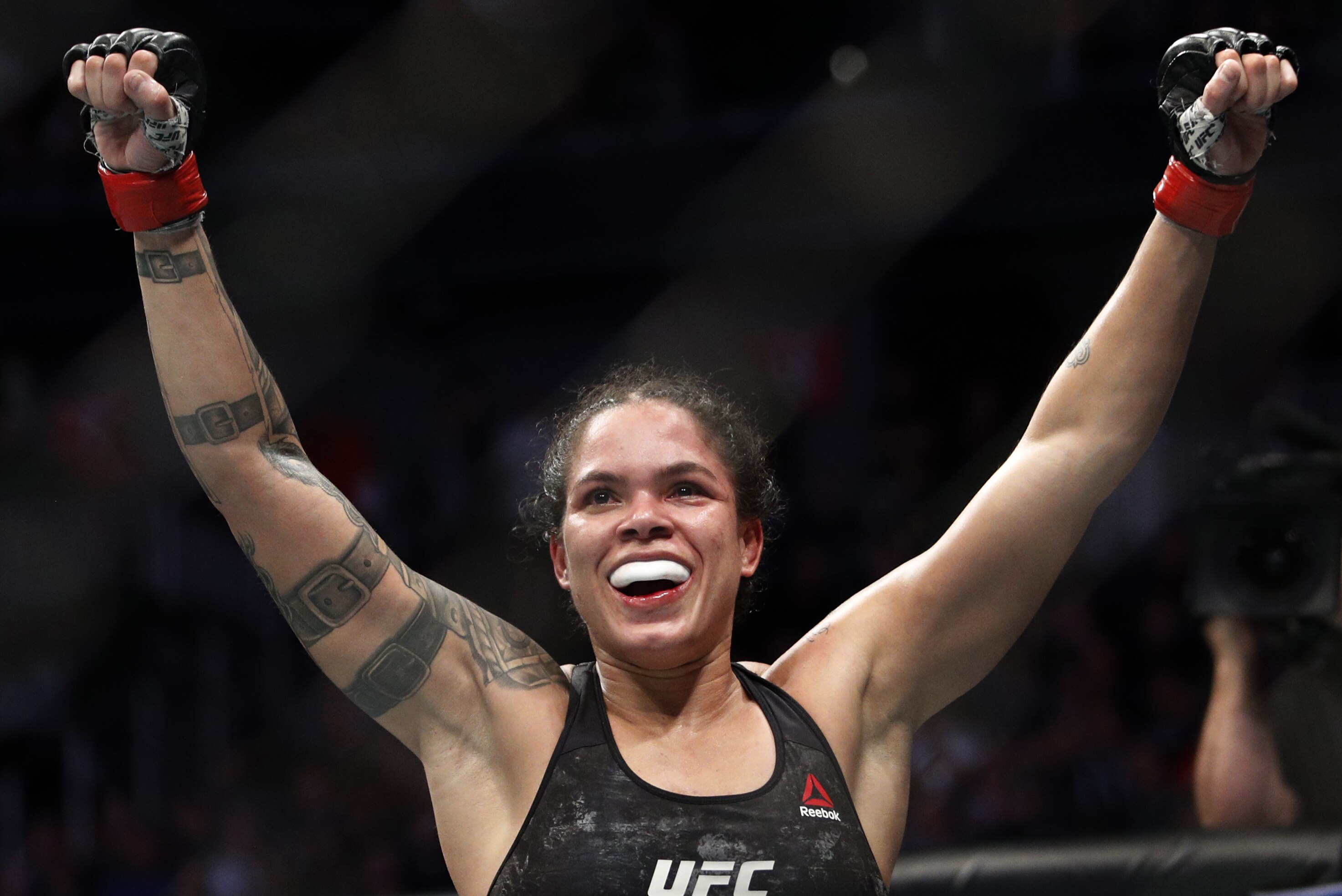 Report Amanda Nunes Vs Megan Anderson Fight Agreed To For Ufc 256 Bleacher Report Latest News Videos And Highlights