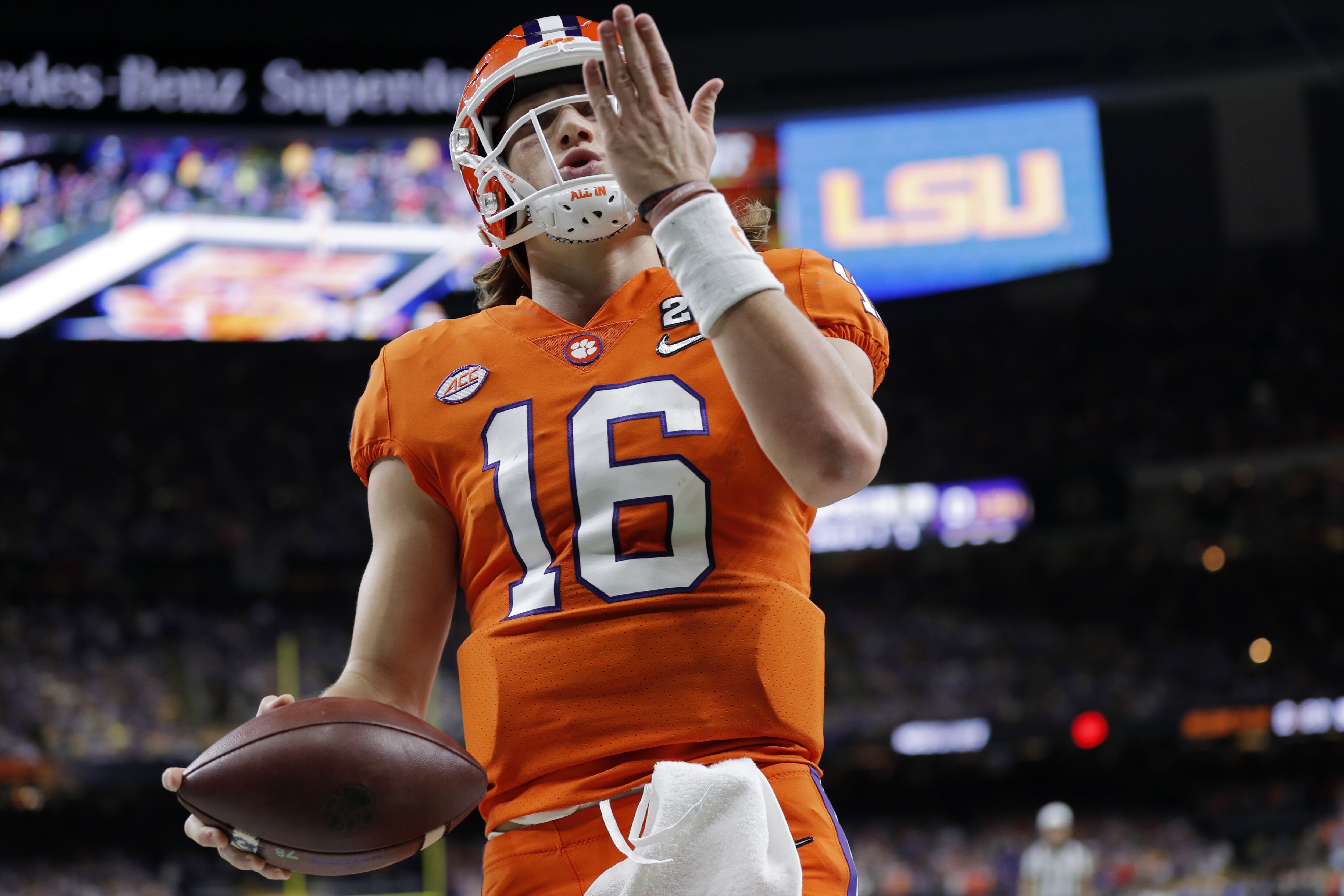 Trevor Lawrence Clemson Football Recreate Drake S Laugh Now Cry Later Video Bleacher Report Latest News Videos And Highlights Clemson will bring back quarterback trevor lawrence and its entire defensive line while adding into the mix the best recruiting class in the country.