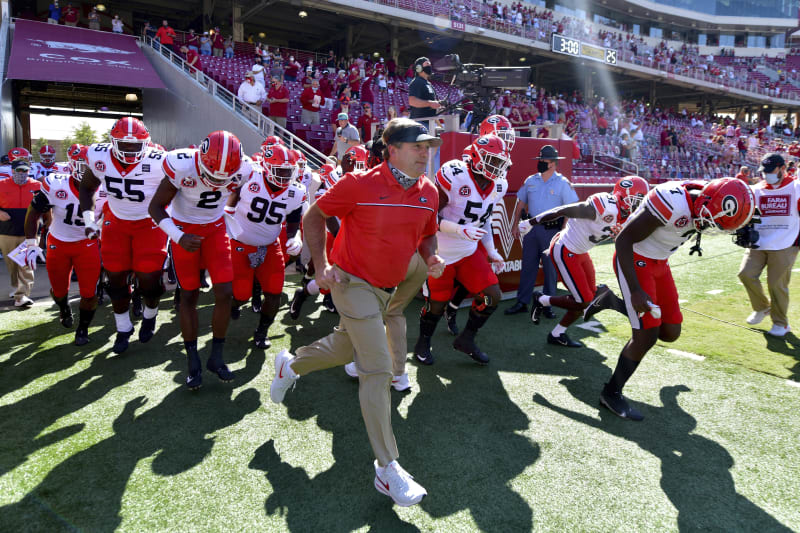 Georgia Qb Jt Daniels To Be Cleared To Play Vs Auburn After Knee Injury Rehab Bleacher Report Latest News Videos And Highlights