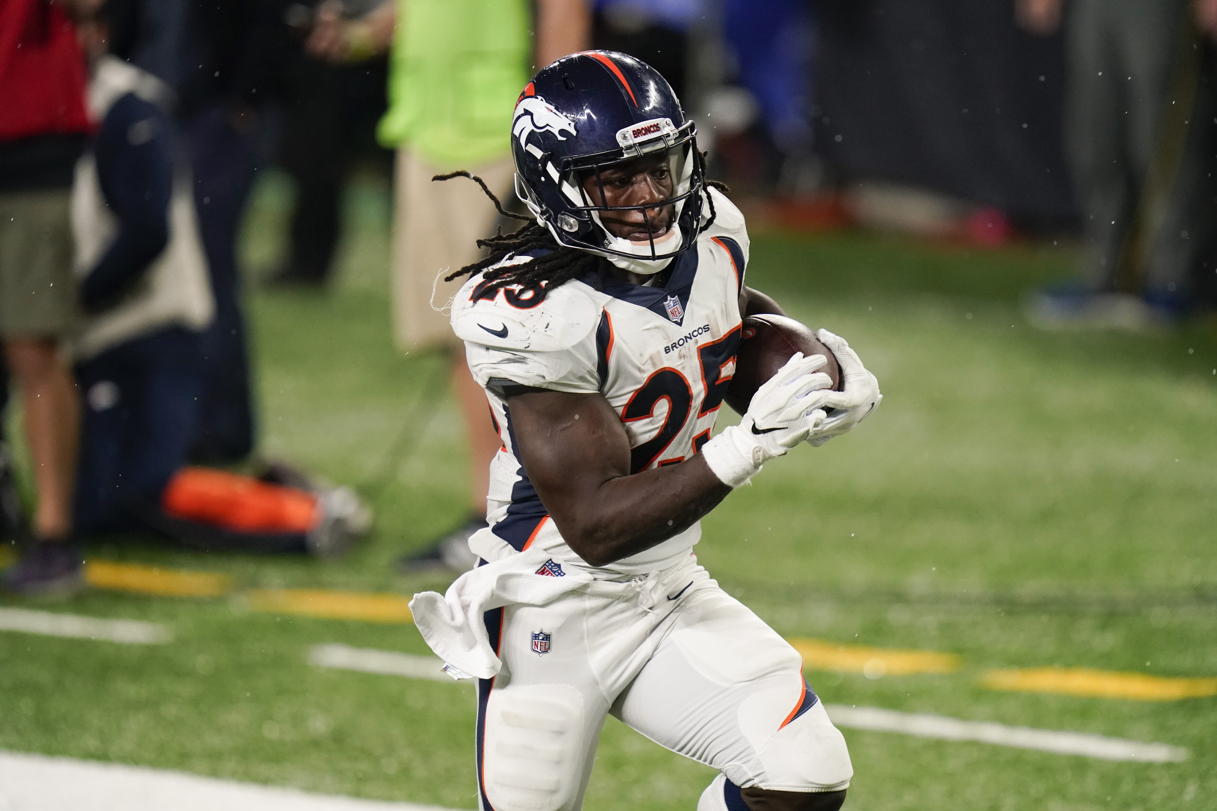Melvin Gordon Reportedly Ruled Out For Broncos Vs Patriots Due To Illness Bleacher Report Latest News Videos And Highlights