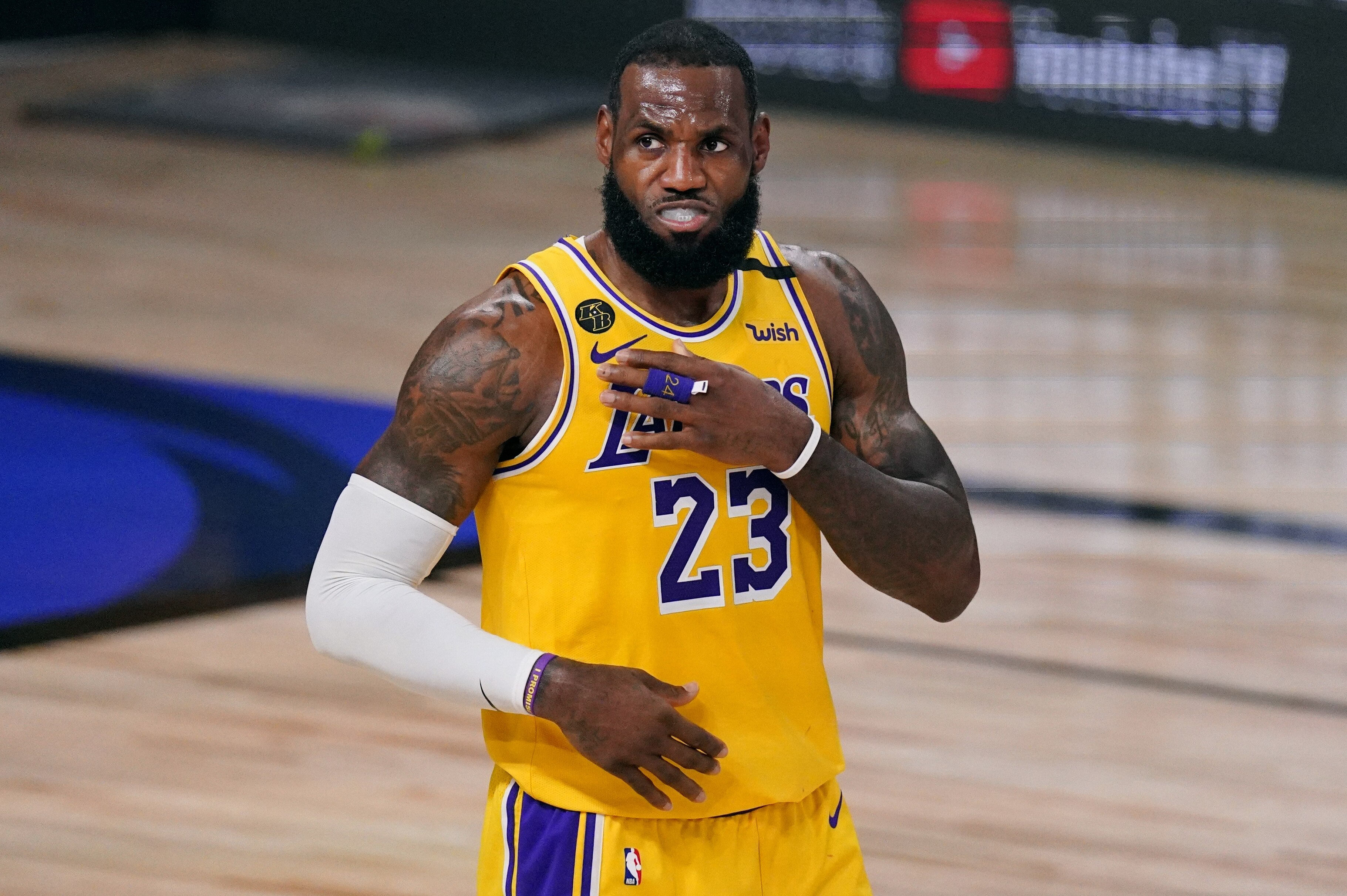 Lebron James Congratulates Dodgers On World Series Berth With Joe Kelly Meme Bleacher Report Latest News Videos And Highlights