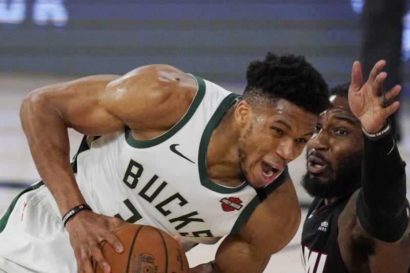 Giannis Antetokounmpo Rumors Bucks Won T Trade Star Even If He Rejects Contract Bleacher Report Latest News Videos And Highlights