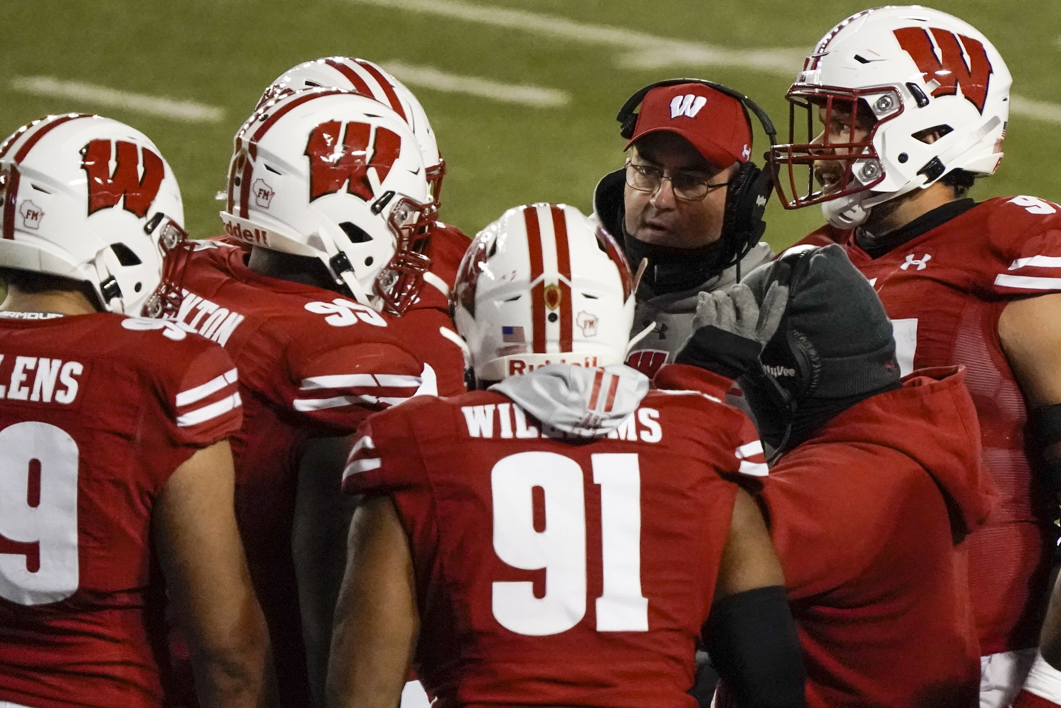 Wisconsin Vs Nebraska Canceled After Badgers Pause Activities Due To Covid 19 Bleacher Report Latest News Videos And Highlights