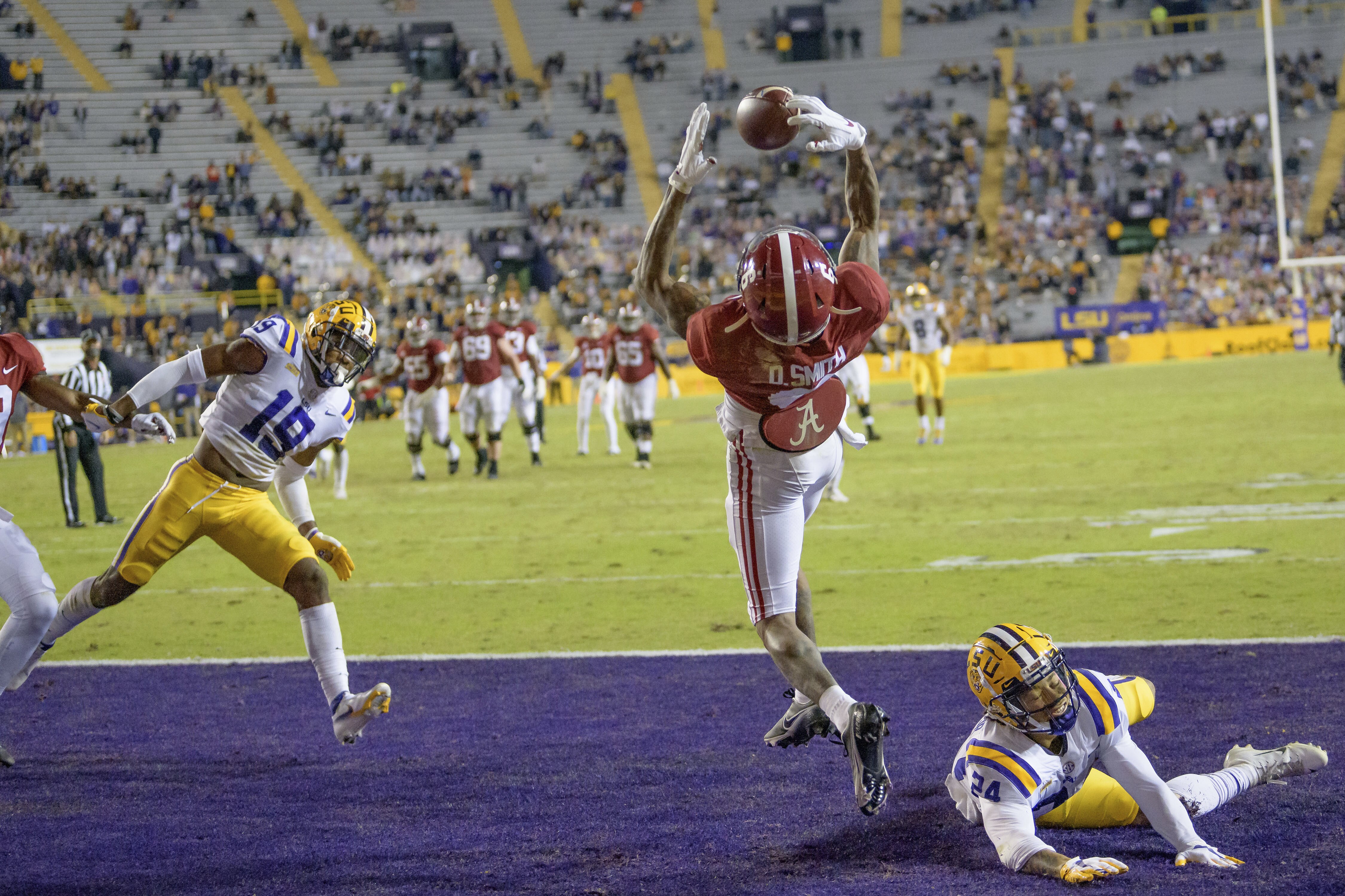 Mac Jones No 1 Alabama Rout Lsu Behind Devonta Smith S 231 Yards 3 Tds Bleacher Report Latest News Videos And Highlights