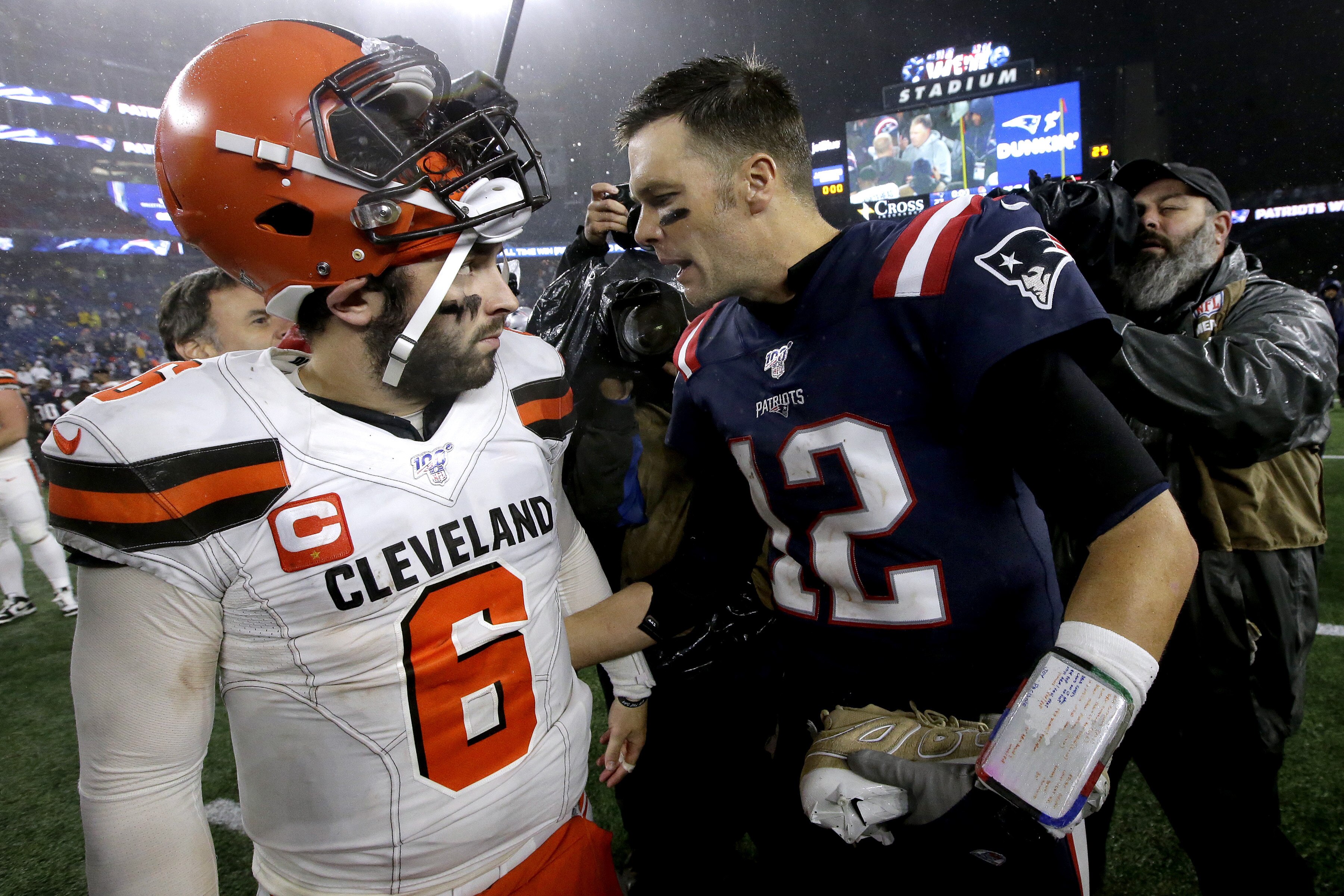 tom brady jokes about seeing aliens