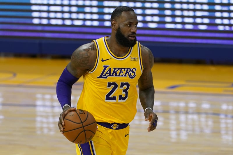 sweat lakers lebron james