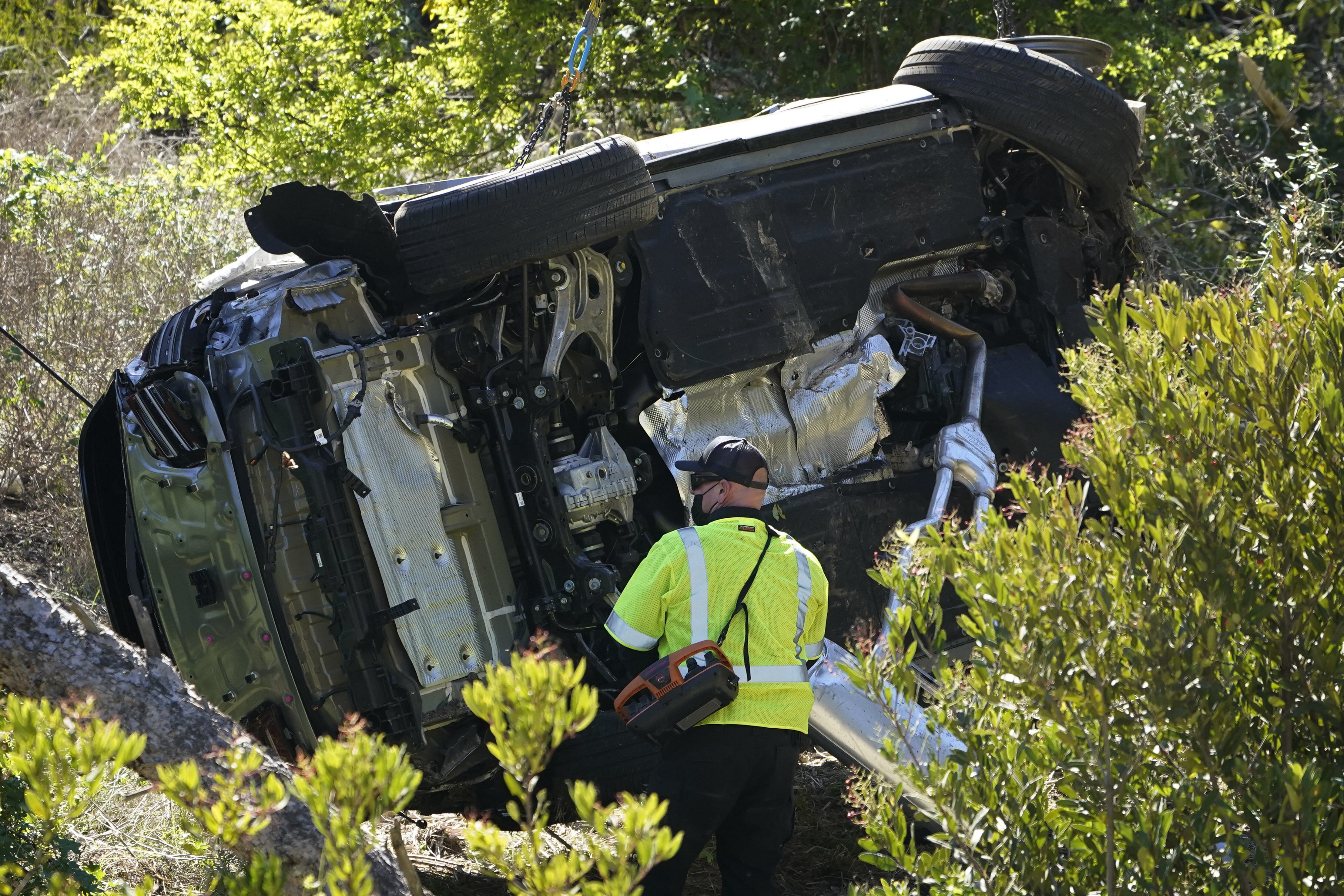 La County Detectives Won T Disclose Cause Of Tiger Woods Single Car Crash Bleacher Report Latest News Videos And Highlights