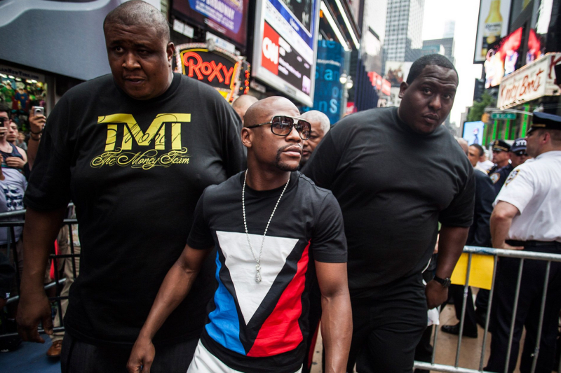 Insane Things Floyd Mayweather Does With His Money Bleacher Report Latest News Videos And Highlights