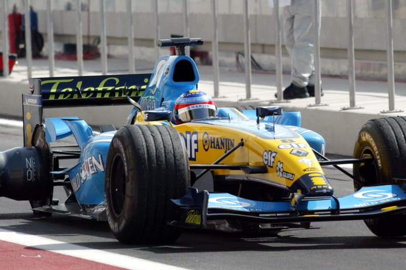 Comparing A Formula 1 Car In 2014 With Its Equivalent From 2004 Bleacher Report Latest News Videos And Highlights