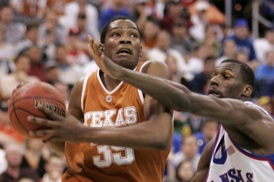 He S Going To Get 80 On Us How Kd Almost Toppled The Jayhawks Big 12 Dynasty Bleacher Report Latest News Videos And Highlights