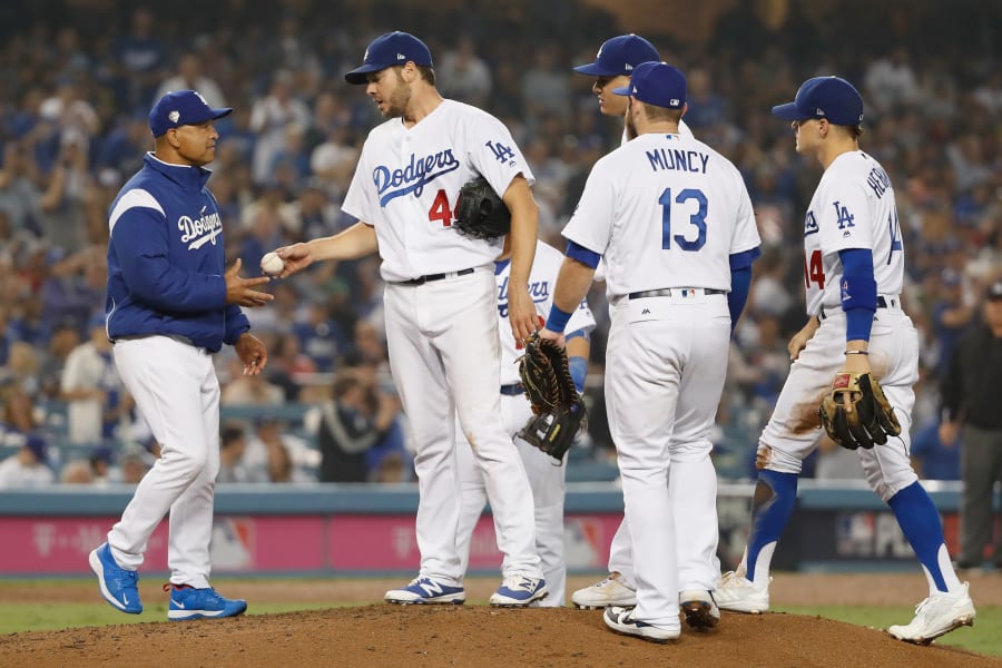 Dodgers win Game 1 of World Series in pitchers' duel - CBS News