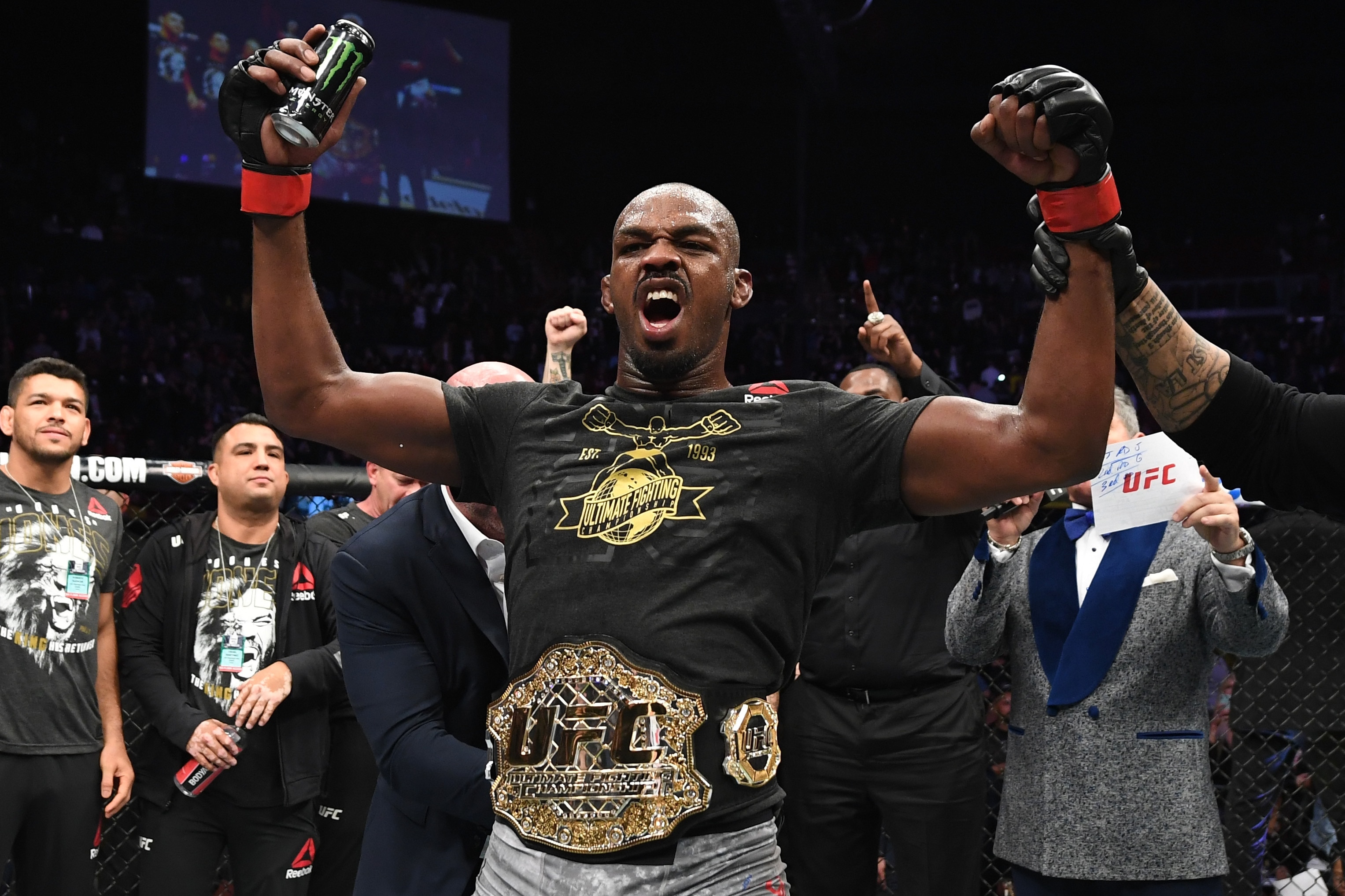 Ufc 232 Jon Jones Vs Alexander Gustafsson Live Round By Round Updates Results And Highlights Bleacher Report Latest News Videos And Highlights