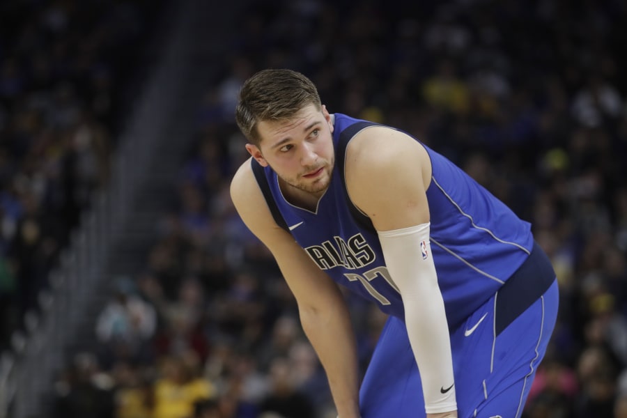 James leads Lakers over frustrated Doncic, Mavericks 129-114