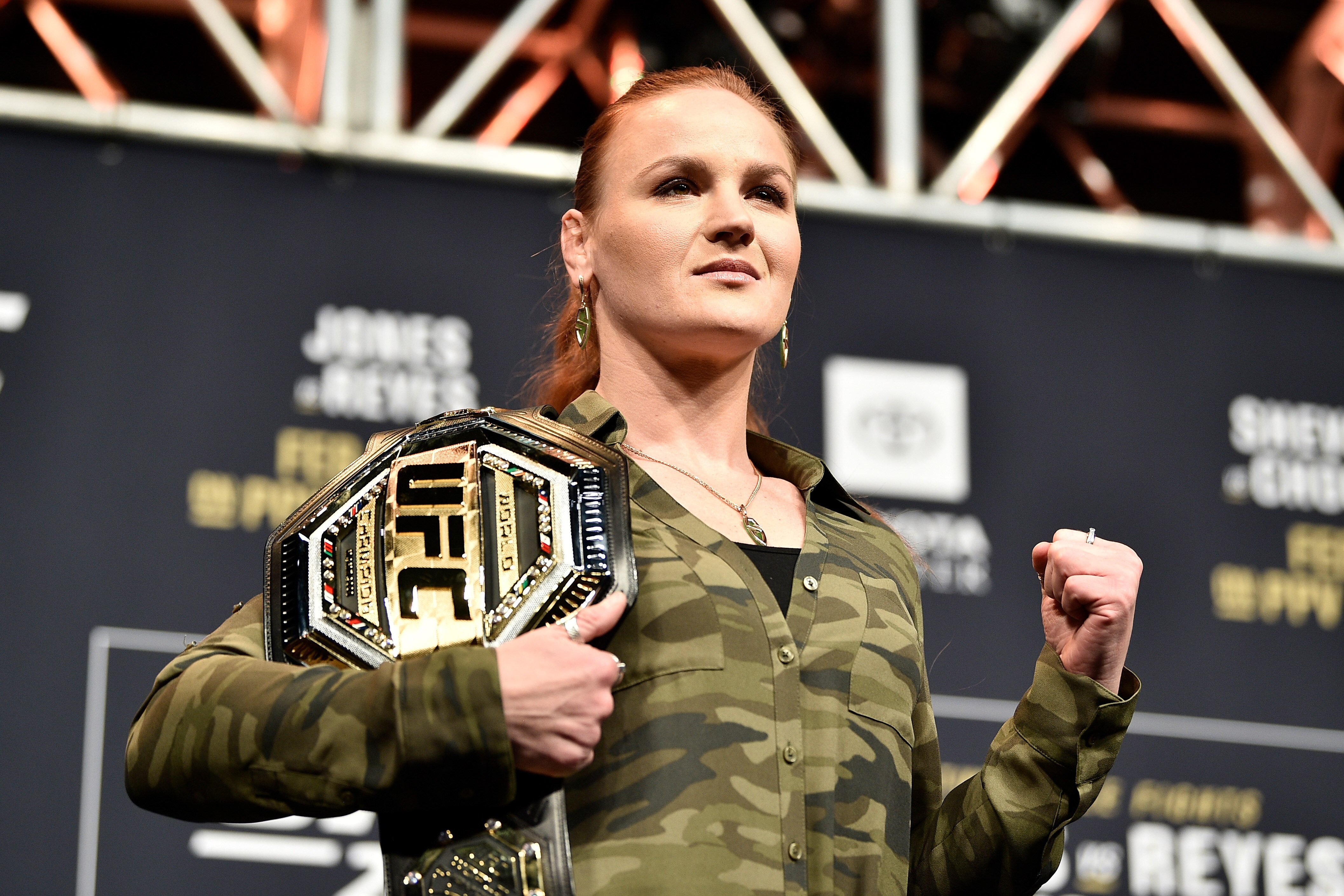 Dear Valentina Shevchenko Beware The Curse Of The Silver Screen Bleacher Report Latest News Videos And Highlights