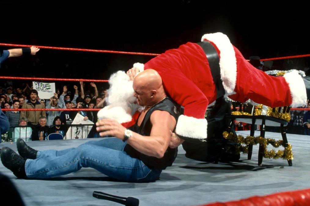 10 Most Memorable Holiday Moments In Wwe History Bleacher Report Latest News Videos And Highlights Как камень холодна, как камень холодна. 10 most memorable holiday moments in