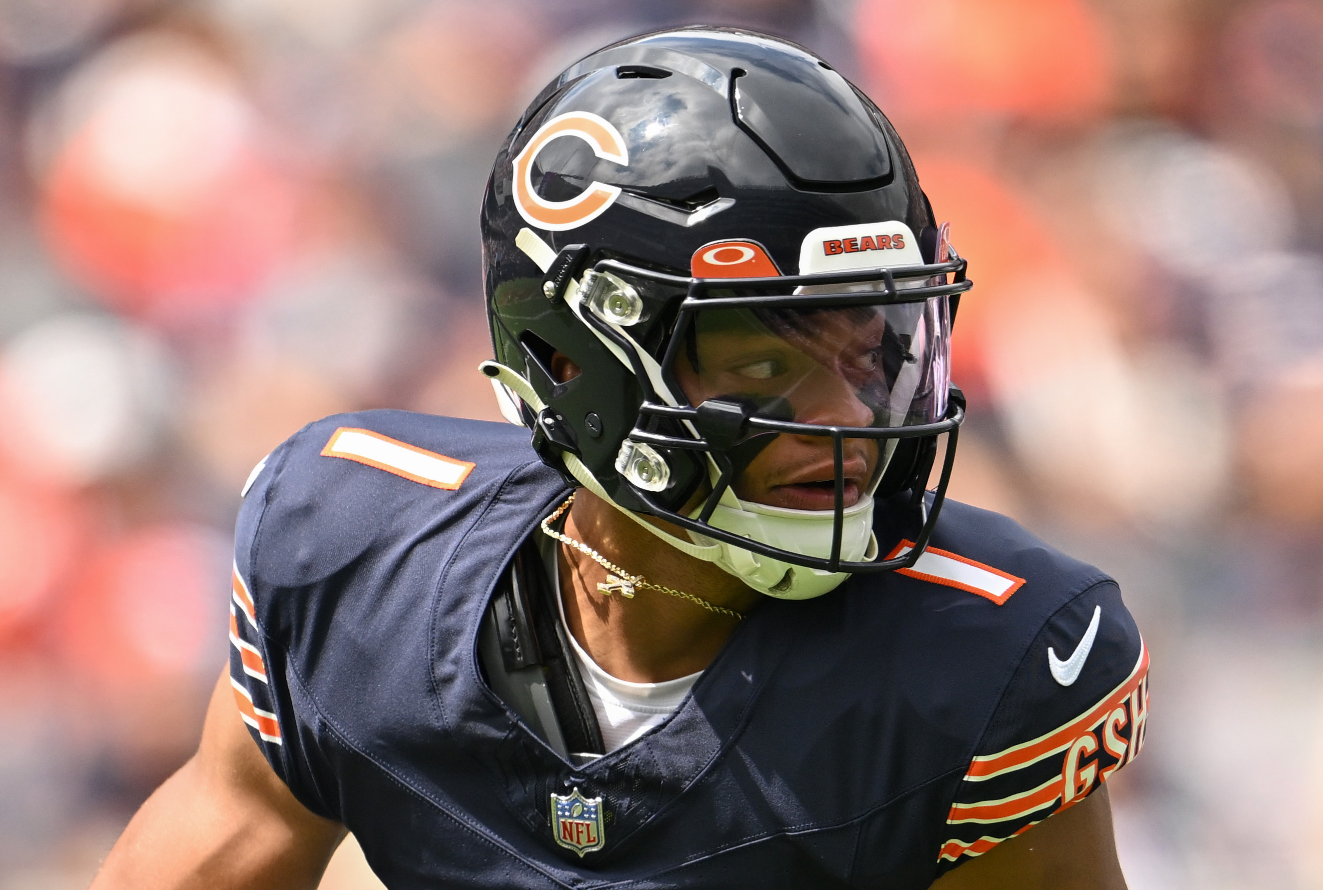 Week 1: Bears vs. Packers Highlights  Khalil Mack & the Chicago Bears  jumped out to a 20-0 lead, but an injured Aaron Rodgers returned to lead an  incredible second-half comeback for