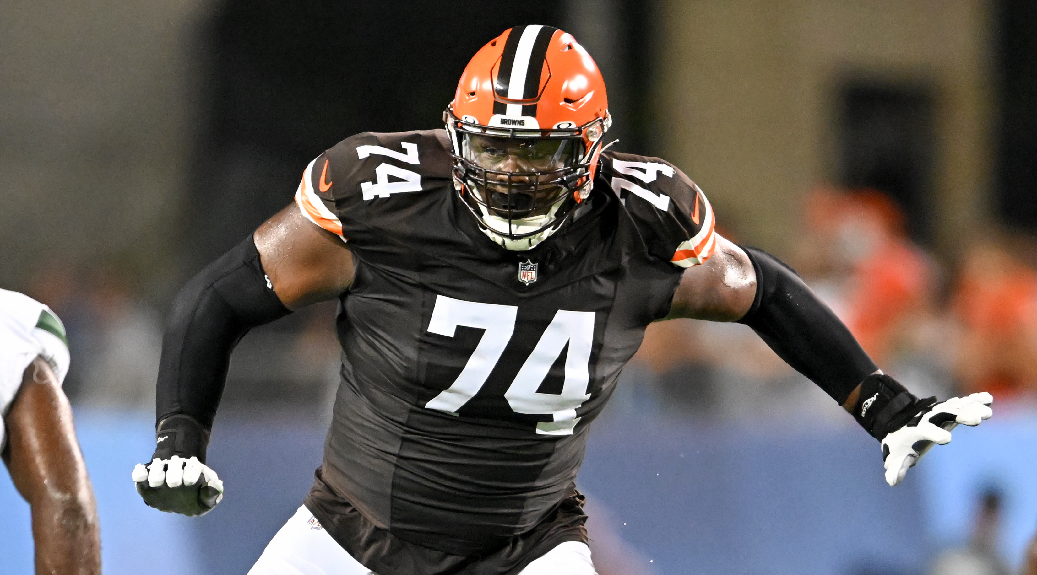 Daily Dawg Chow 5/12: Browns schedule out - opening up against the Bengals.  - Dawgs By Nature