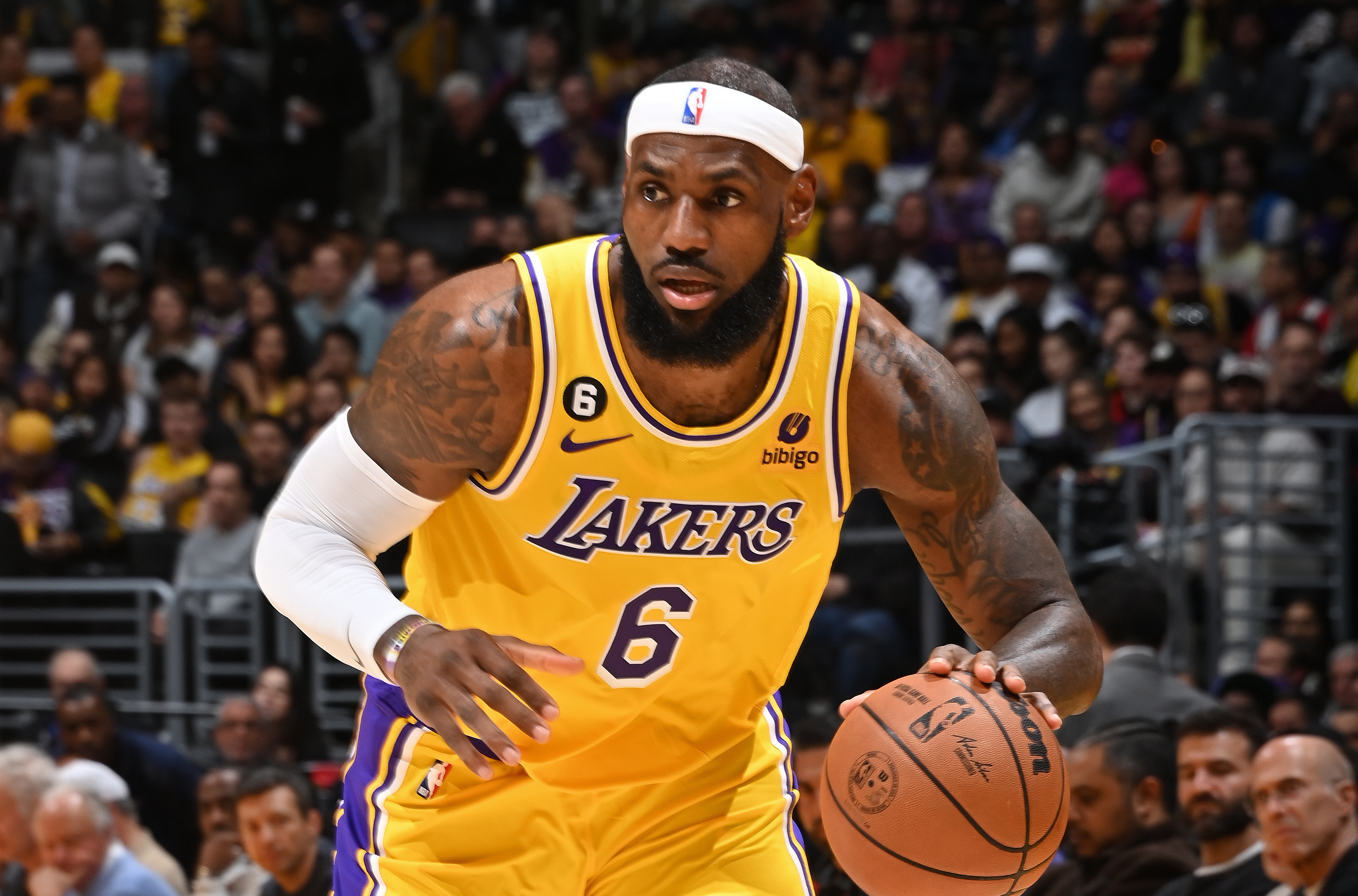 Poor Roster Construction Signals End of LeBron's Laker Tenure