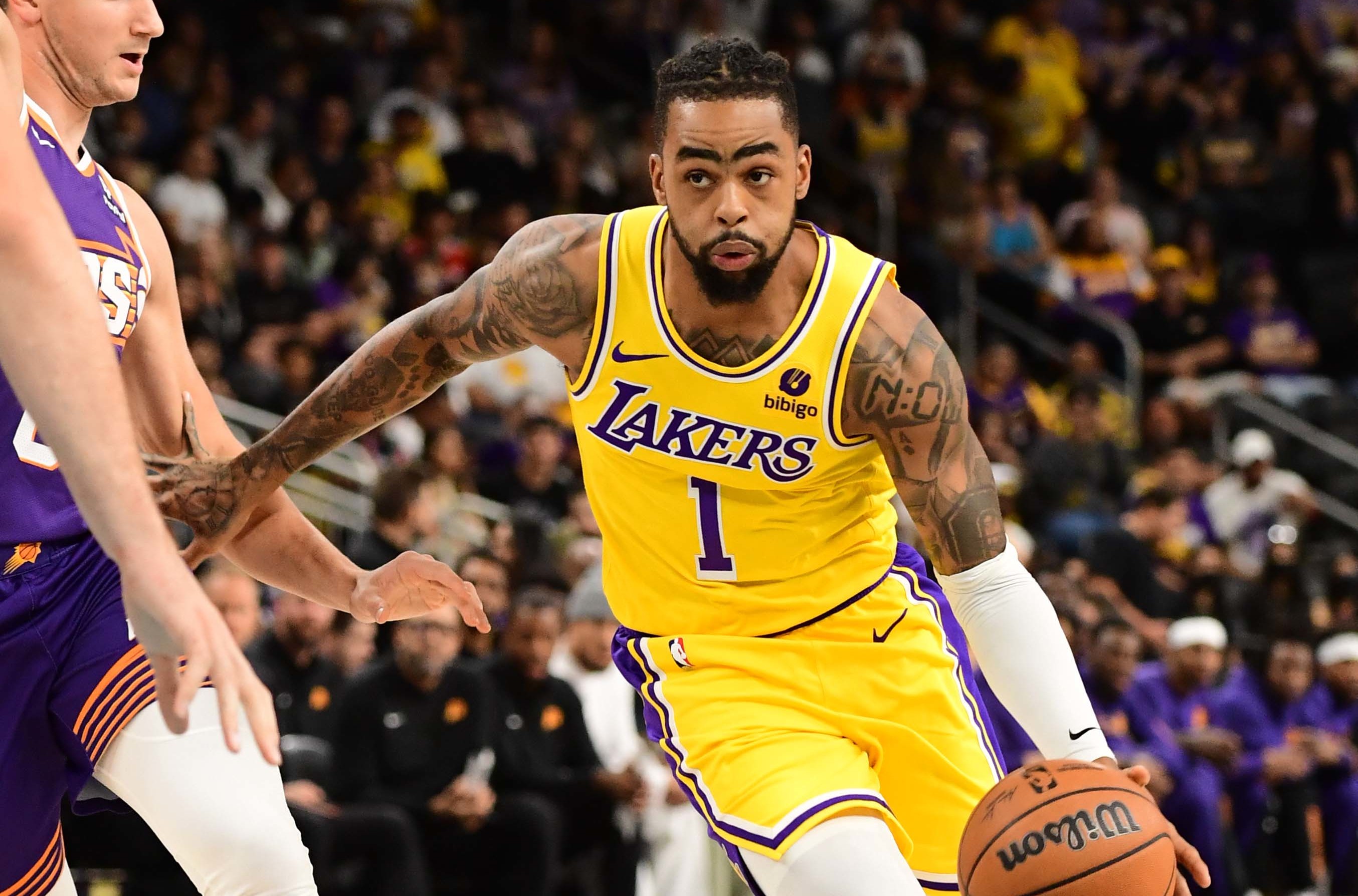 Quarterbacking the Timberwolves' improved defense is … D'Angelo Russell? –  Twin Cities