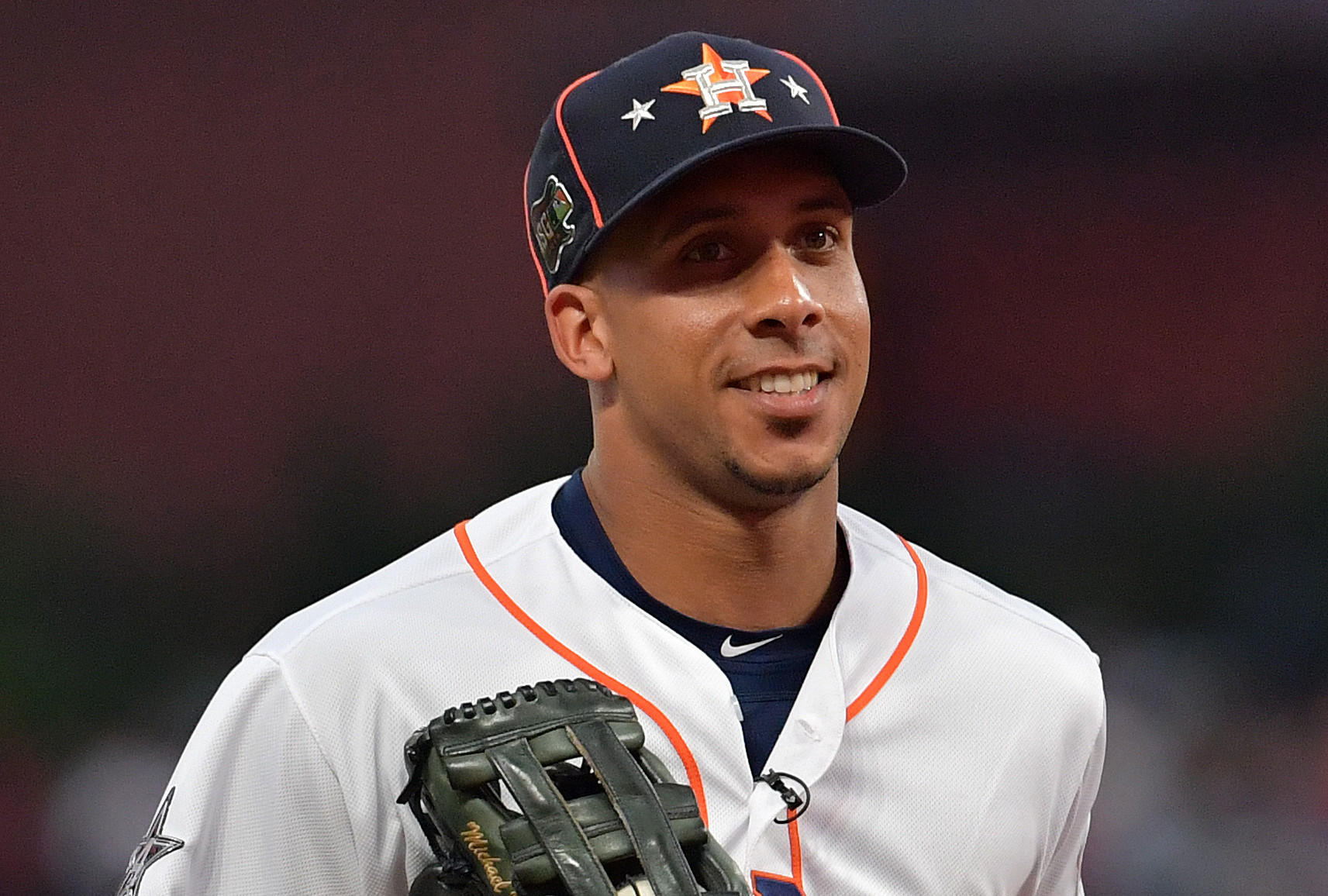 Report: Astros bring back Brantley on 1-year, $12M deal