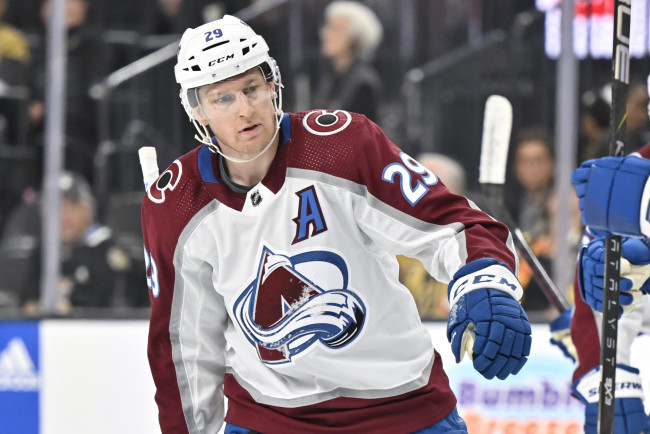 Morning Flurries: Avalanche Jersey Schedule Revealed - Mile High Hockey