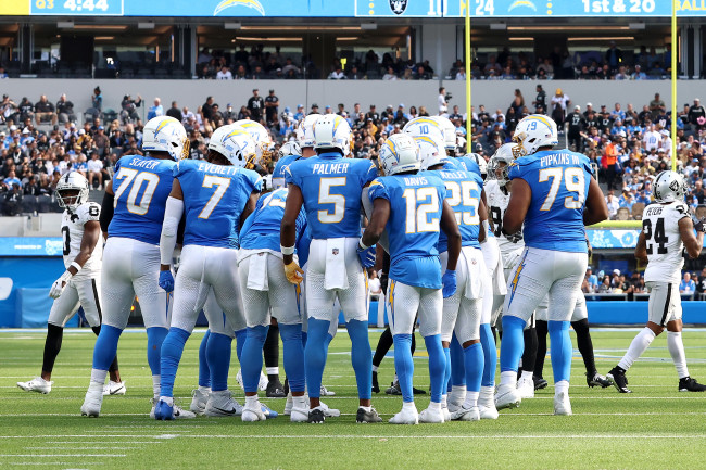 Chargers News: Bolts reportedly getting new uniforms, logo - Bolts