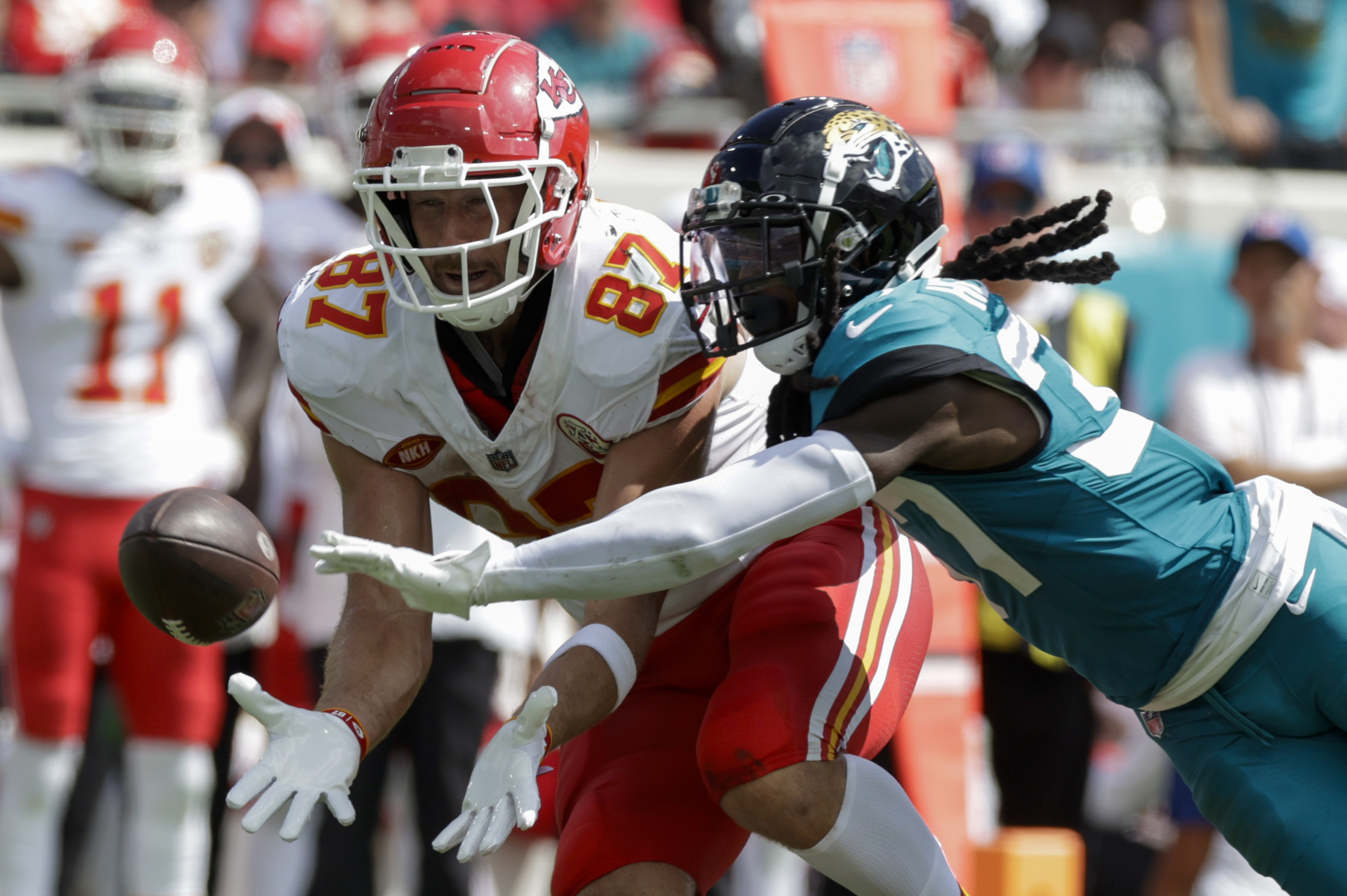 Trevor Lawrence overcomes four early picks, Jaguars eliminate pitiful  Chargers