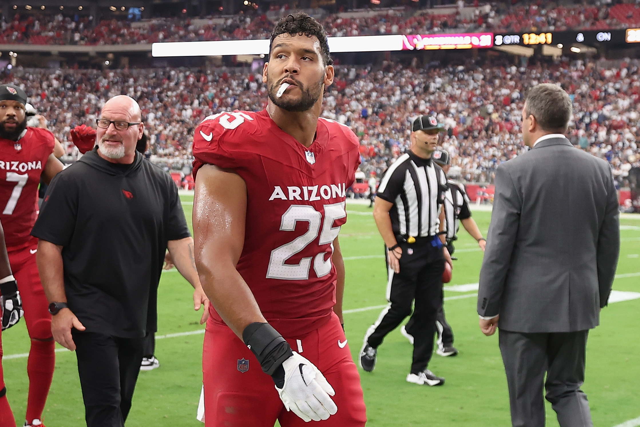 Arizona Cardinals elevated DL Eric Banks, RB Corey Clement in Week 4