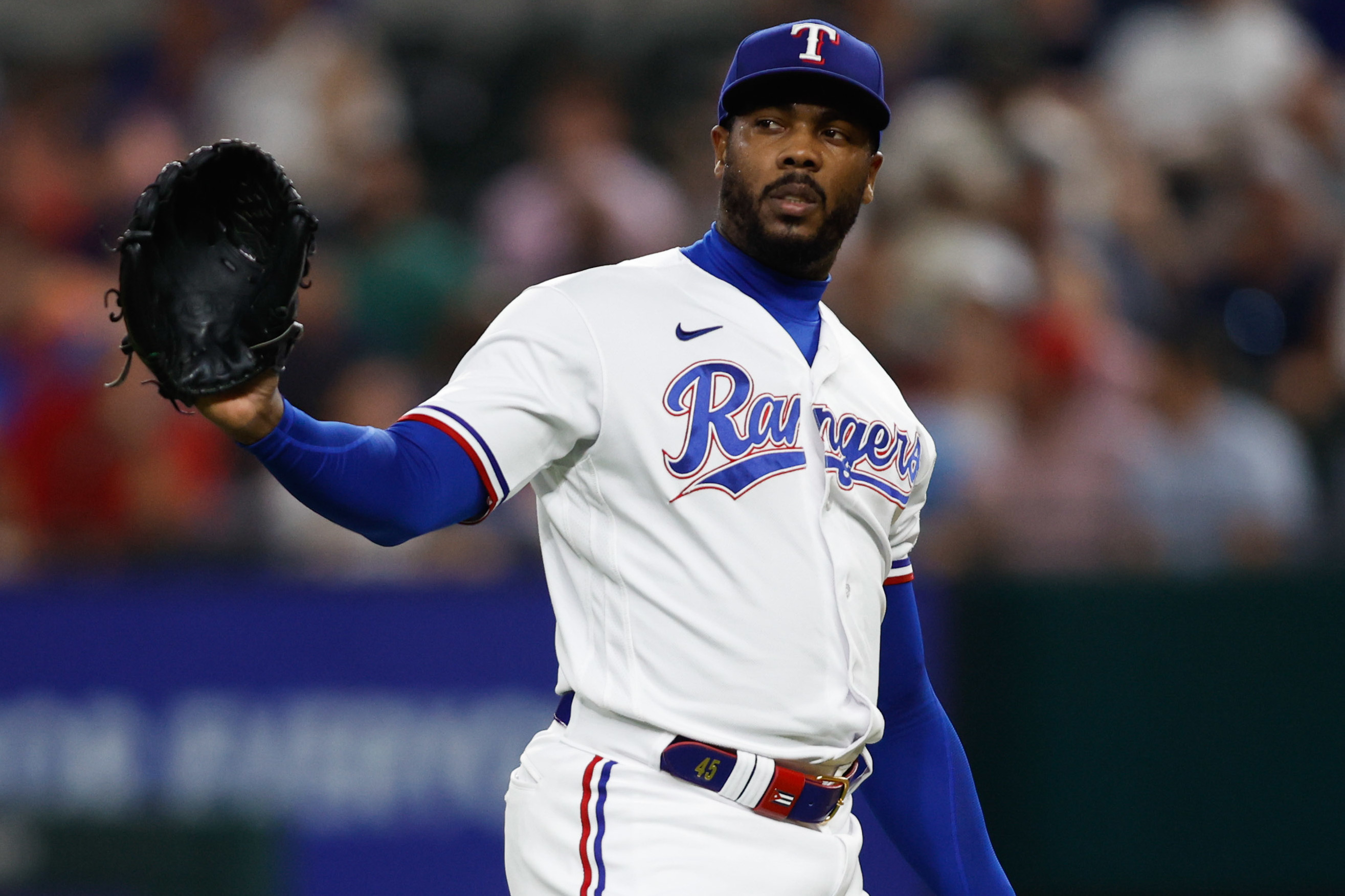 AP source: Rangers agree with Semien (7 yrs), Gray, Calhoun