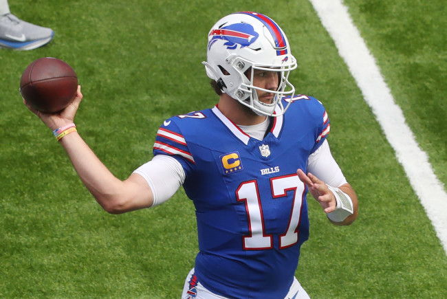 ESPN insider believes Buffalo Bills are the favorite for DeAndre