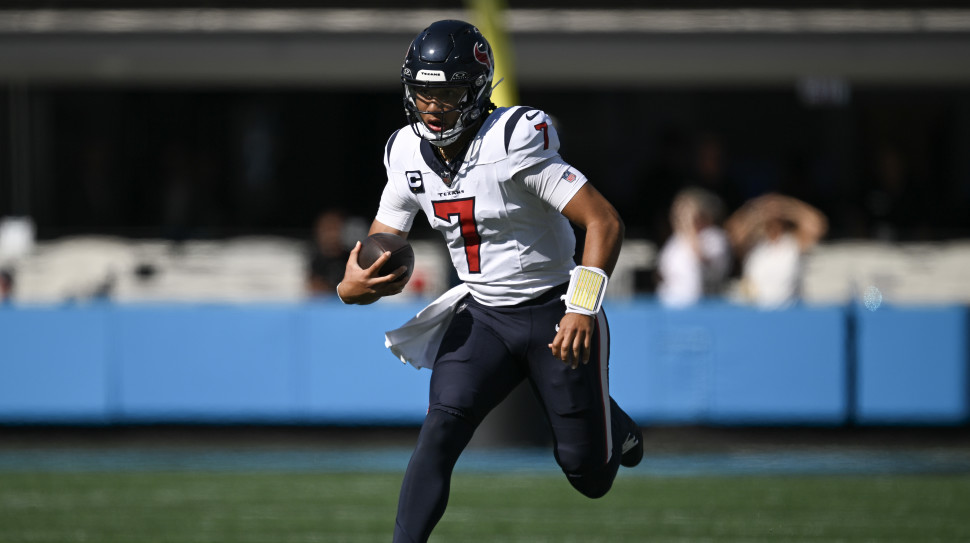 Texans rival Titans reveal Oilers throwbacks - Battle Red Blog